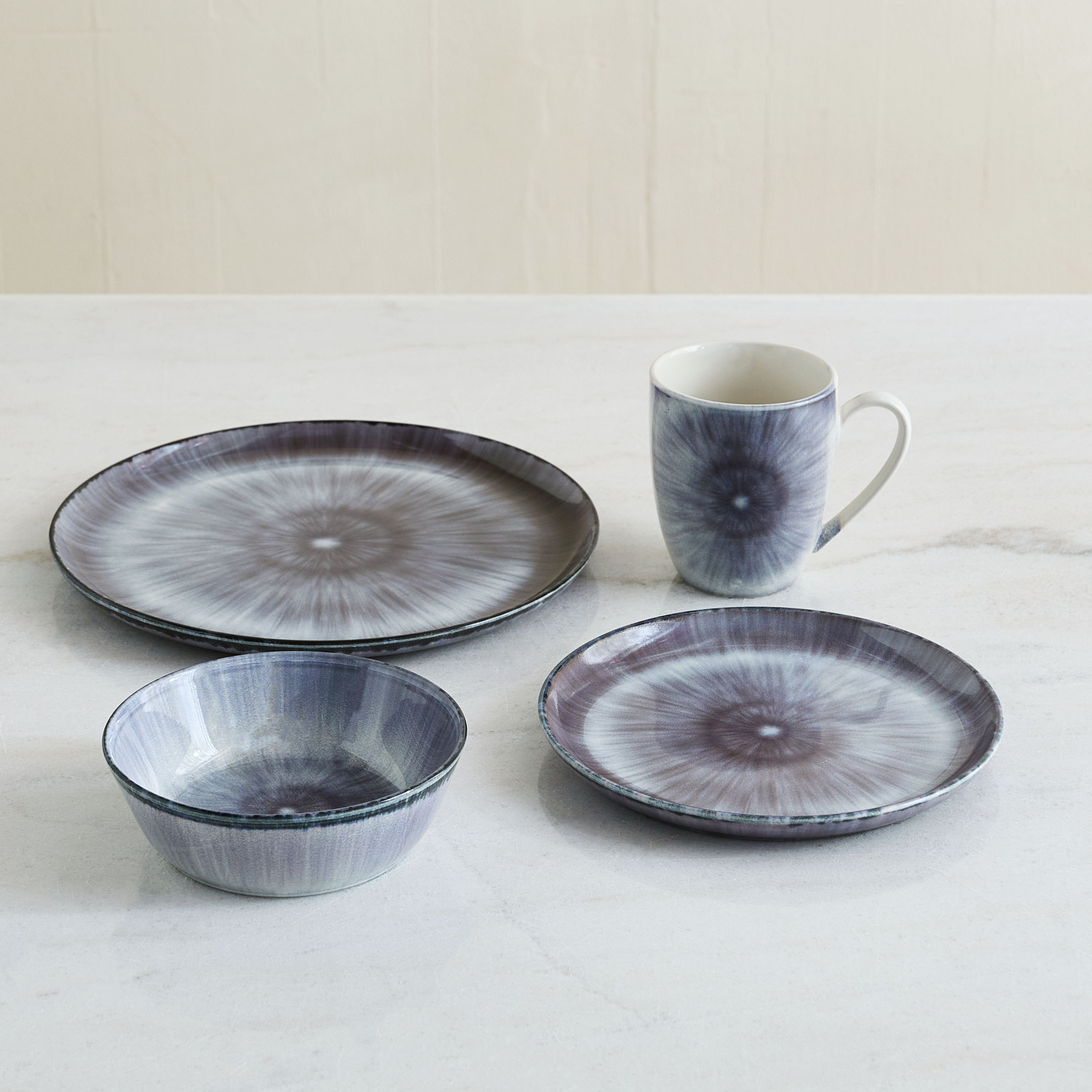 Elegenza 16-Piece Reactive Dinner Set - Serves 4-hbxdiningroom-tabletop-dinnersets-image-2