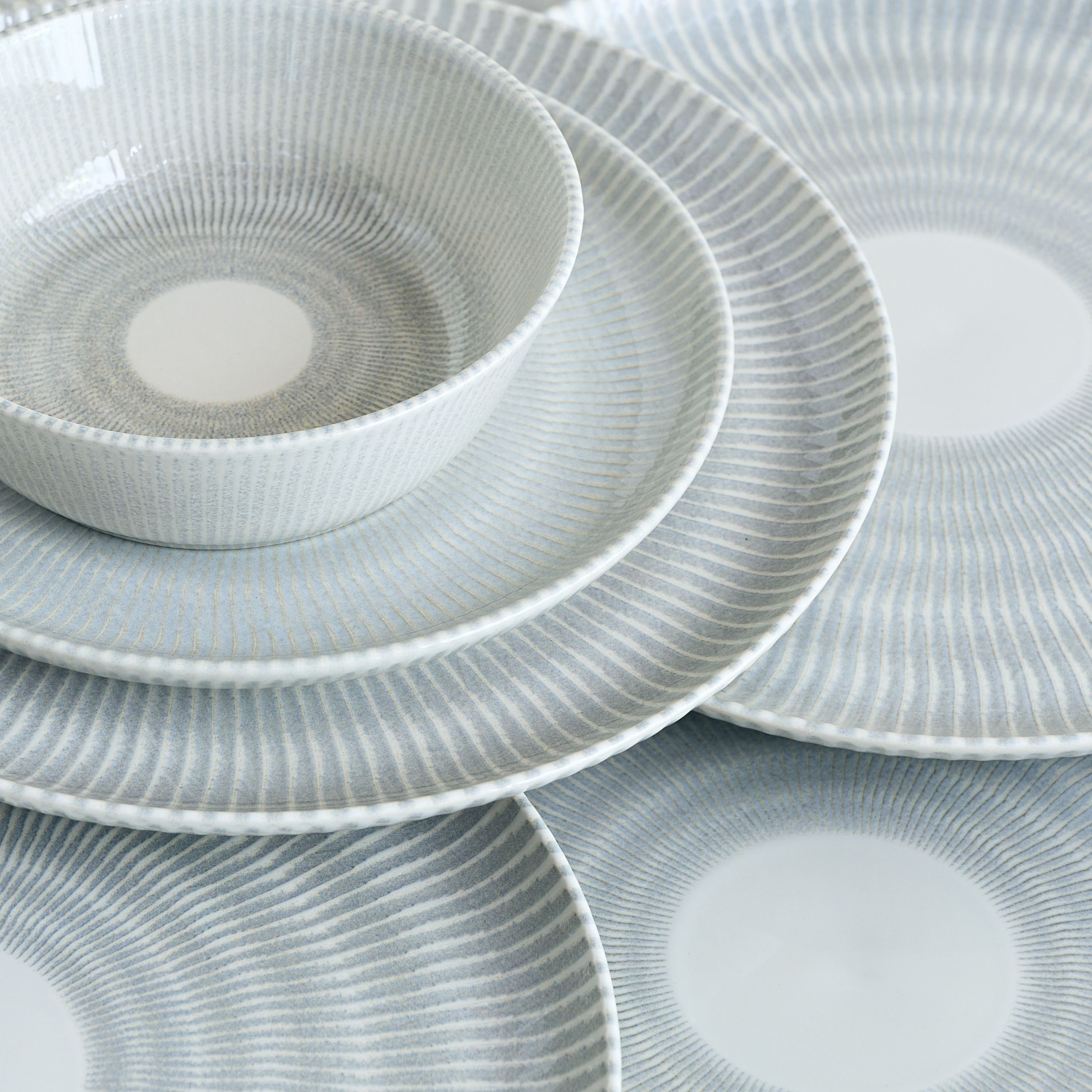 Elegenza 18-Piece Sunburst Dinner Set - Serves 6-hbxdiningroom-tabletop-dinnersets-image-3