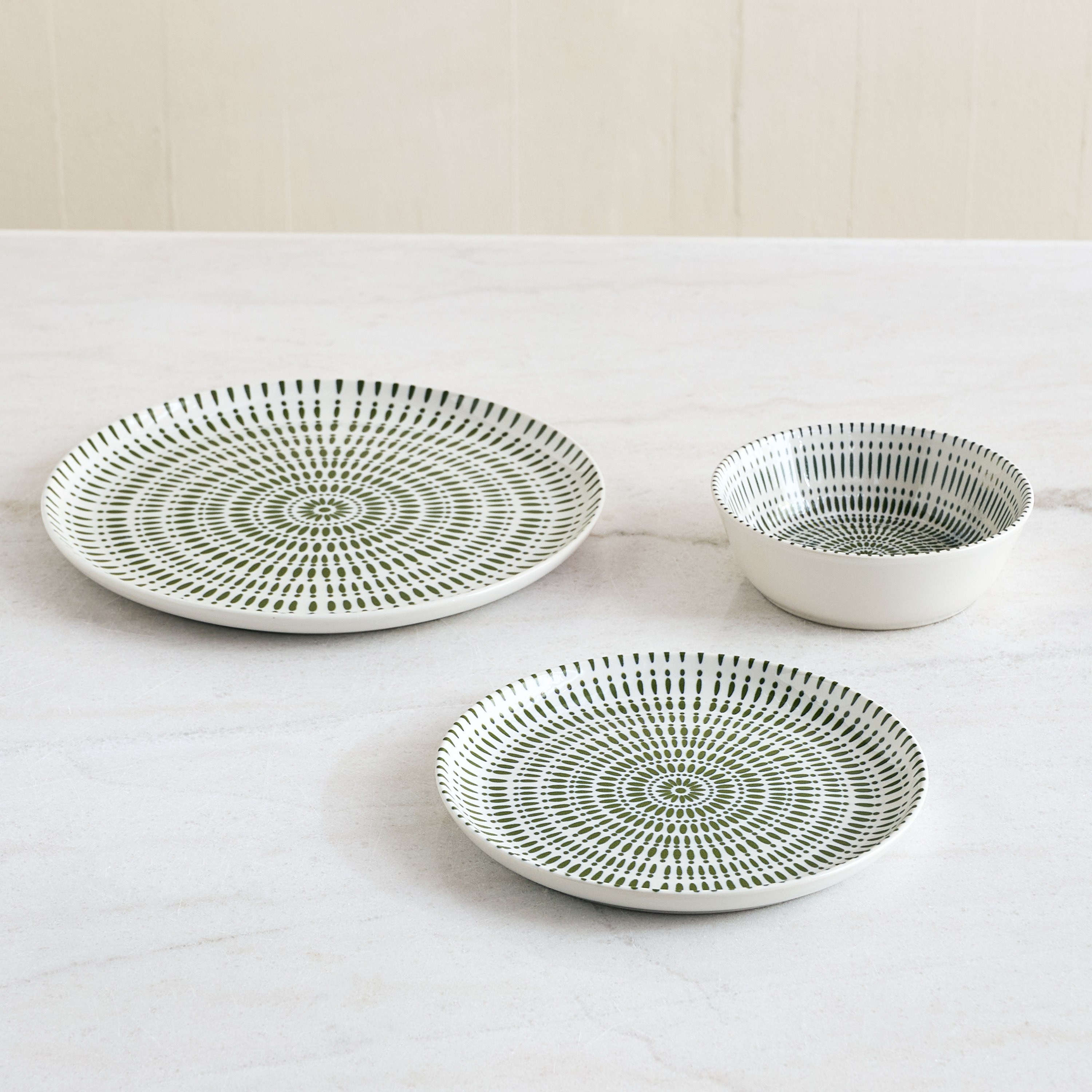 Elegenza 18-Piece Swirl Dinner Set - Serves 6-hbxdiningroom-tabletop-dinnersets-image-2