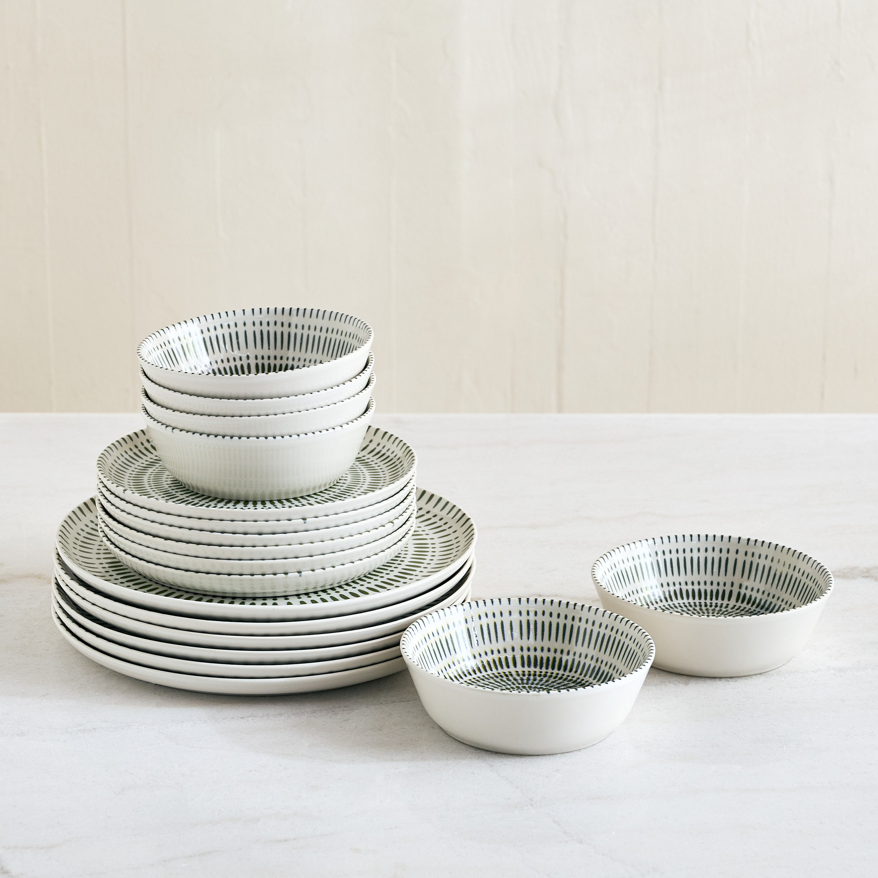Elegenza 18-Piece Swirl Dinner Set - Serves 6-hbxdiningroom-tabletop-dinnersets-image-4