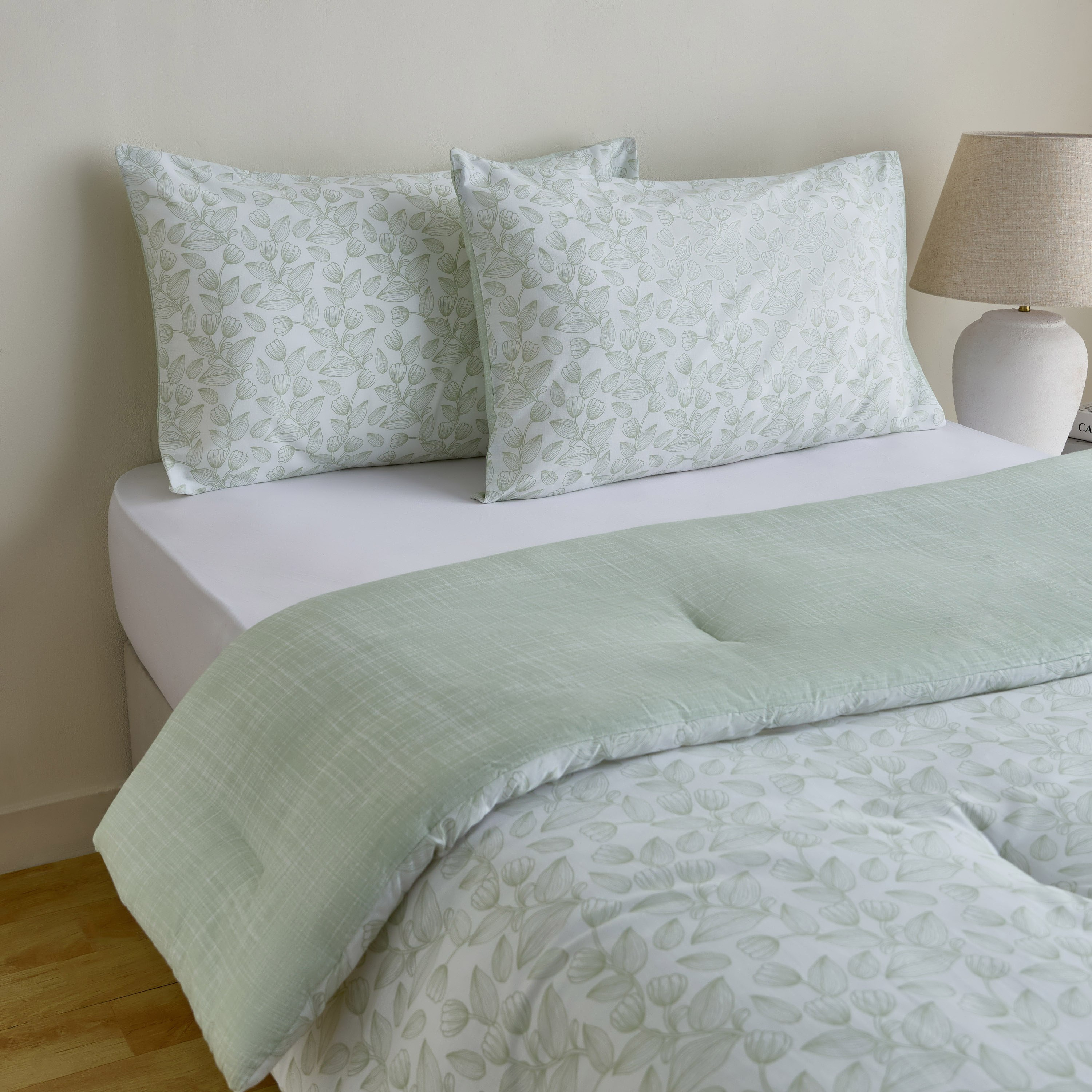 Aurora Fresh Leaf Printed Cotton 3-Piece Twin Comforter Set - 160x220 cm-hbxhomeware-hbxbedroom-image-1
