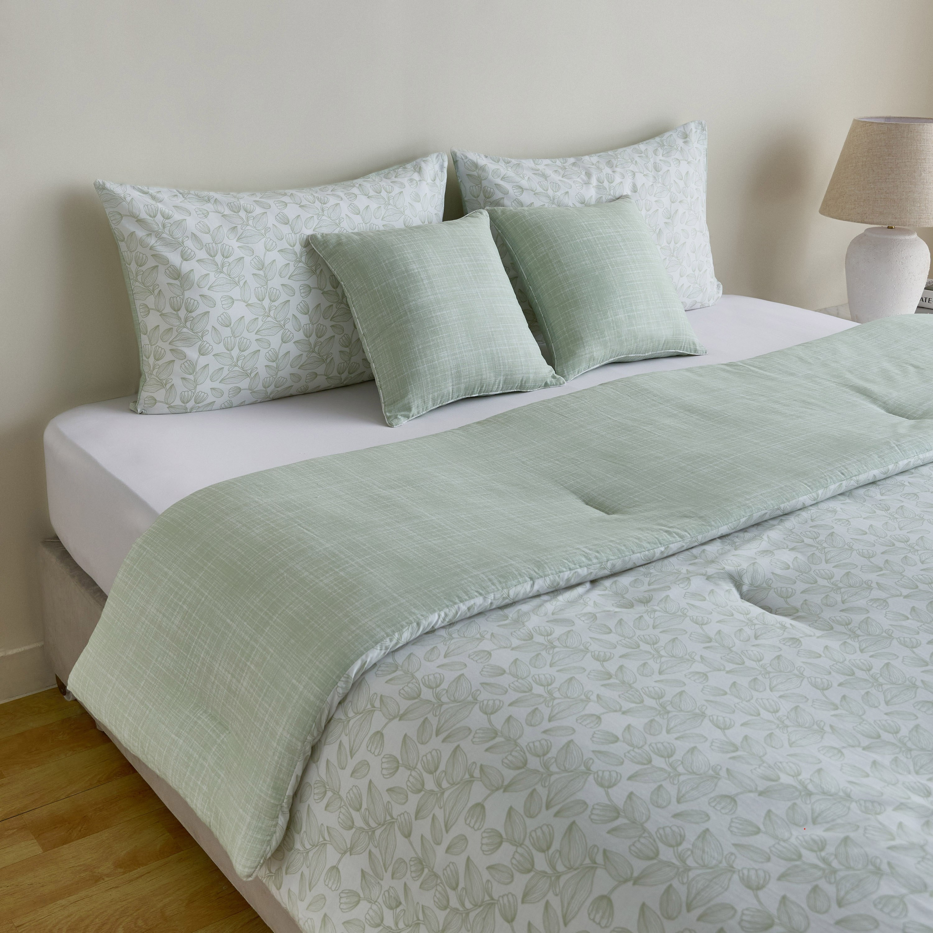 Aurora Fresh Leaf Printed 5-Piece Cotton Queen Comforter Set - 200x240 cm-hbxhomeware-hbxbedroom-image-1