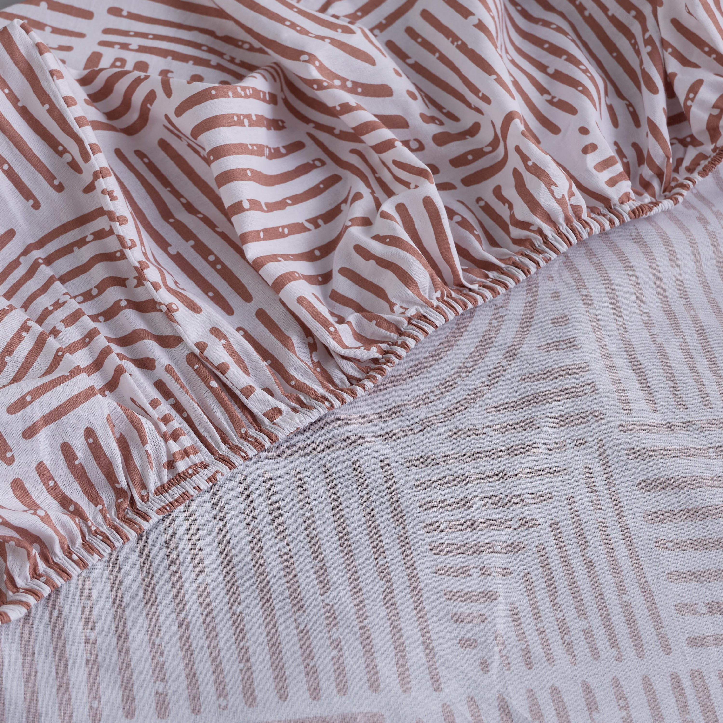 Albania Design Polycotton Single Fitted Sheet - 90x200+25 cm-hbxhomeware-bedding-fittedsheets-image-2