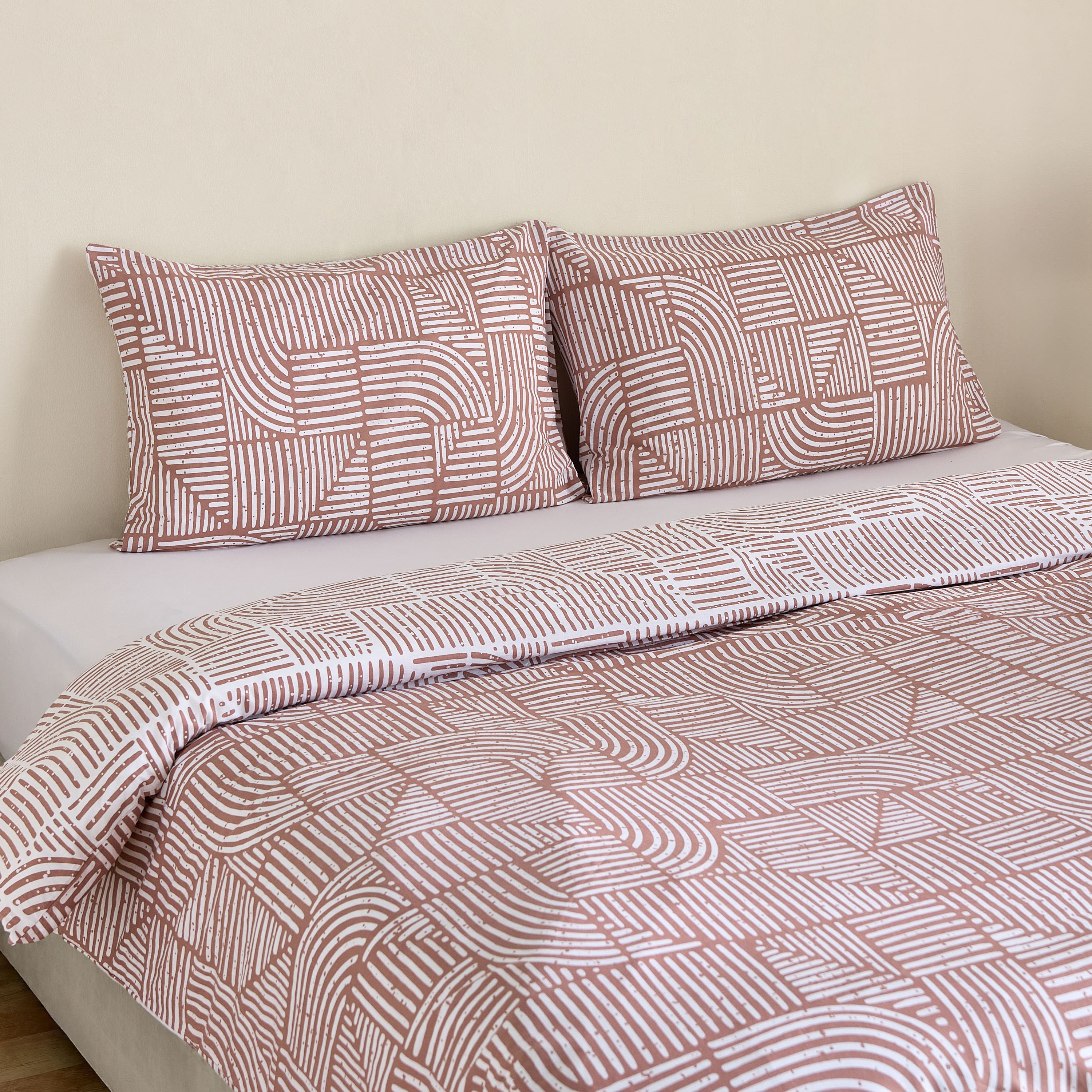 Albania Forme 3-Piece Cotton Printed Queen King Duvet Cover Set - 220x220 cm-hbxhomeware-hbxbedroom-image-1