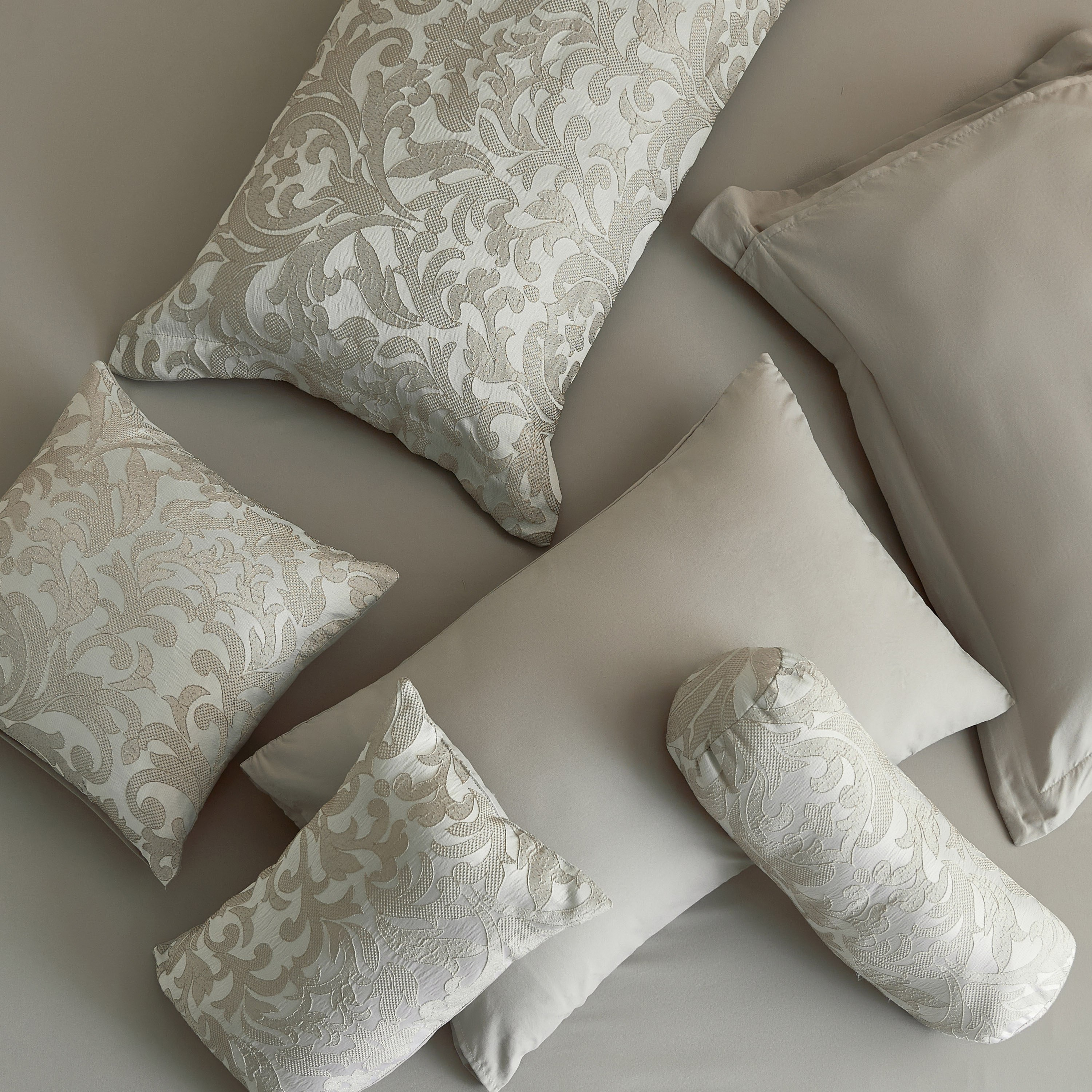 Artisan Damask 10-Piece Flora BIAB Super King Comforter Set - 240x260 cm-hbxhomeware-hbxbedroom-image-6