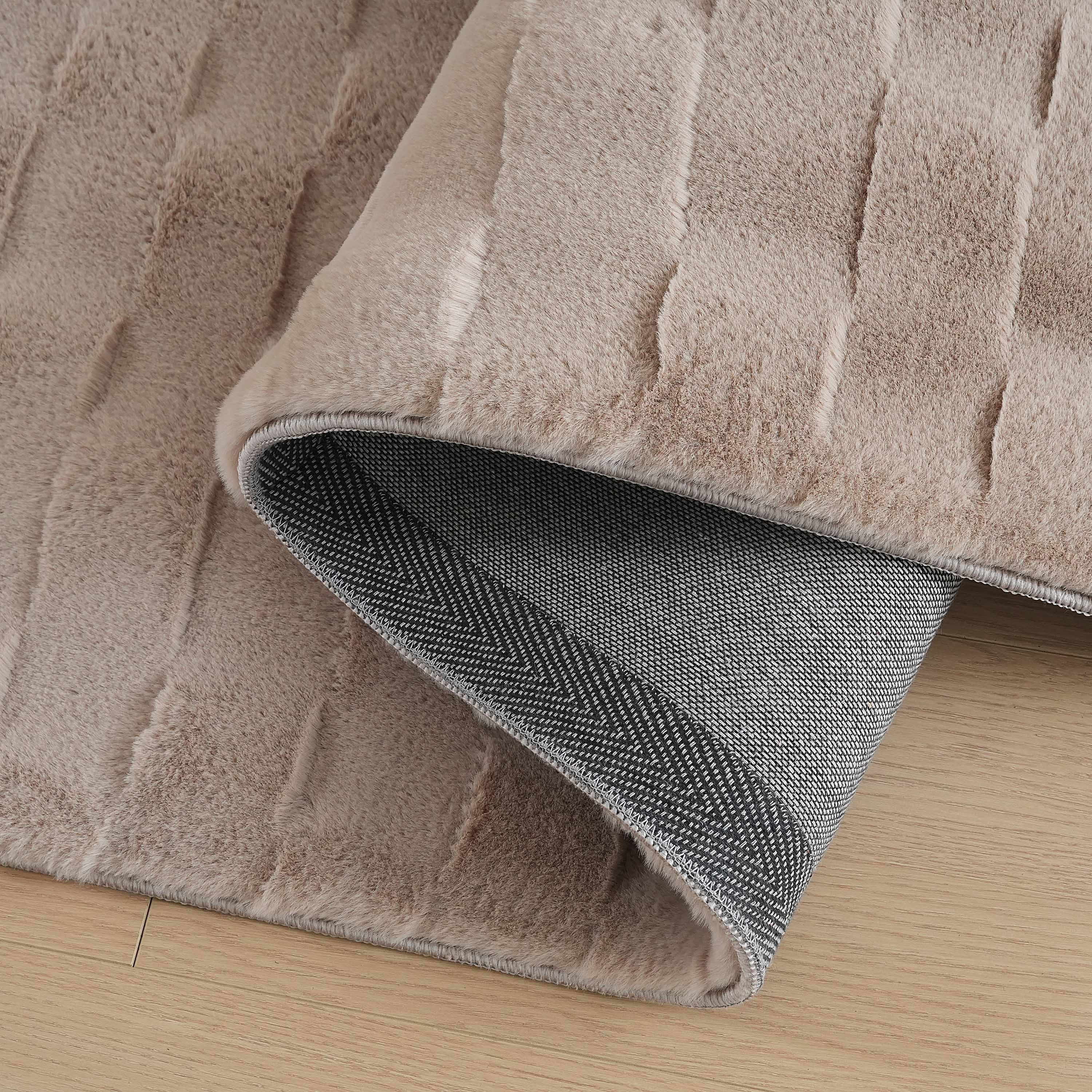 Zara Soro Jacquard Rabbit Fur Rug - 150x220 cm-hbxdecorandfurnishings-floorcoverings-rugs-image-3
