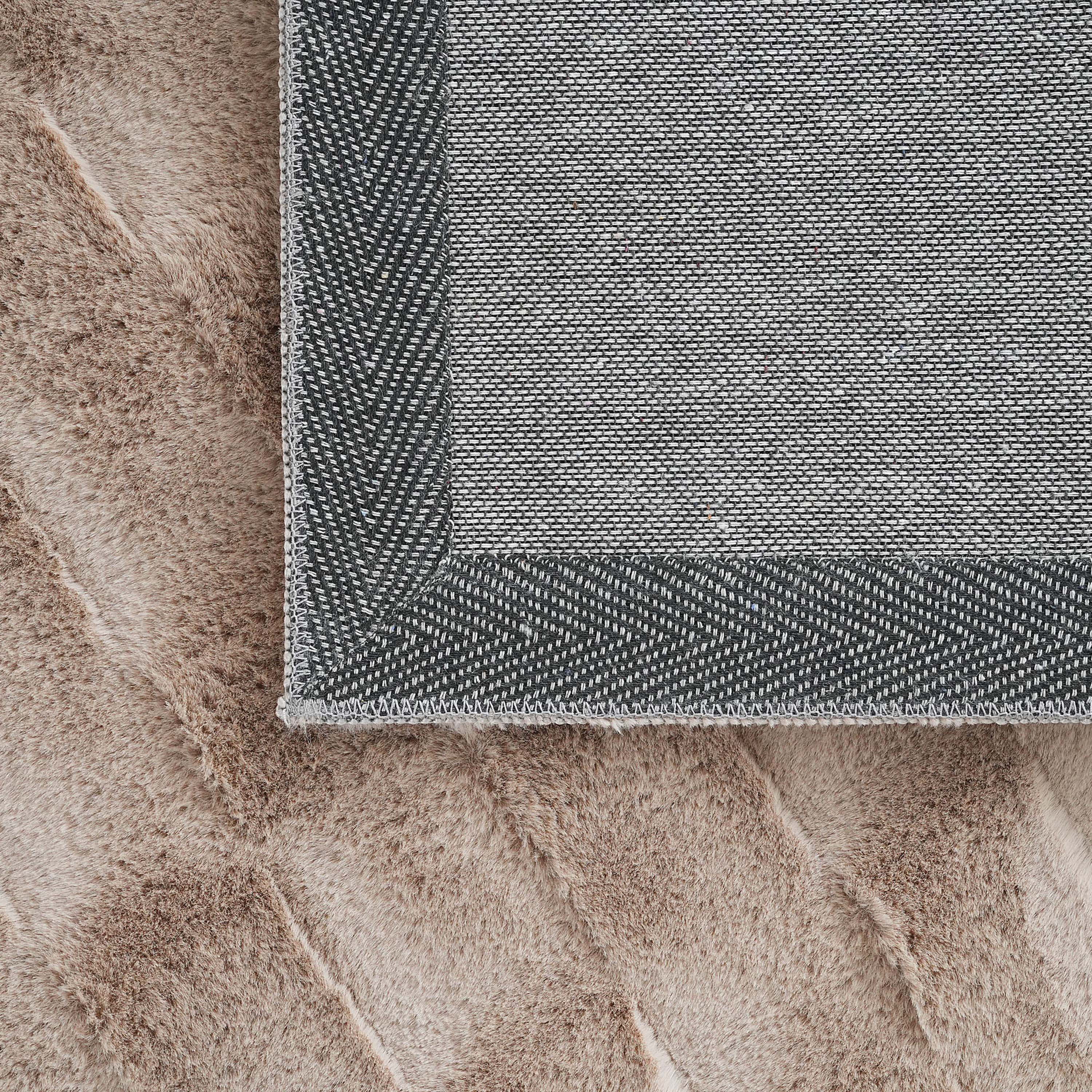 Zara Soro Jacquard Rabbit Fur Rug - 240x360 cm-hbxdecorandfurnishings-floorcoverings-rugs-image-4