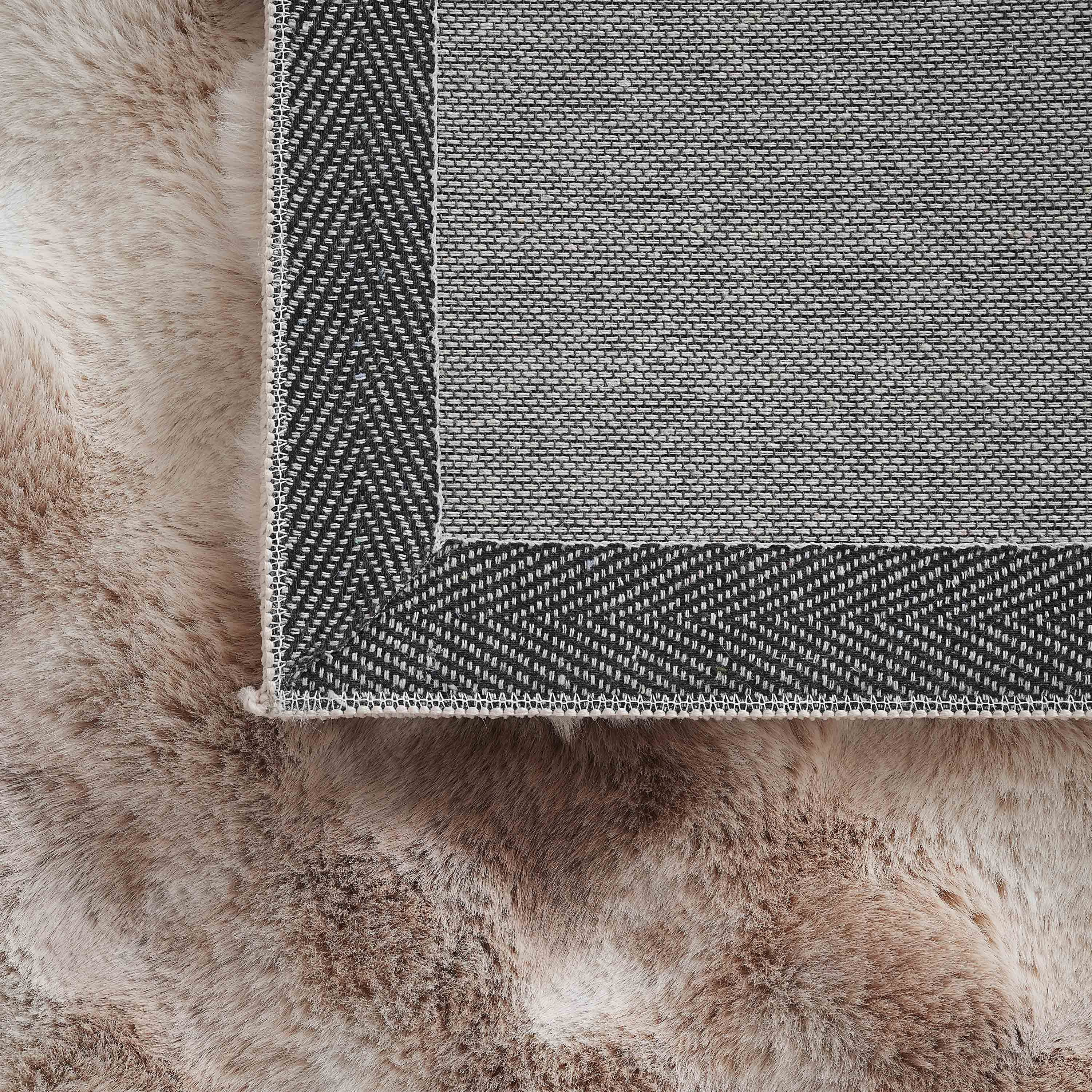 سجادة فرو أرنب بتصميم فقاعات وبطبعات من تيمي - 240x360 سم-hbxdecorandfurnishings-floorcoverings-rugs-image-3