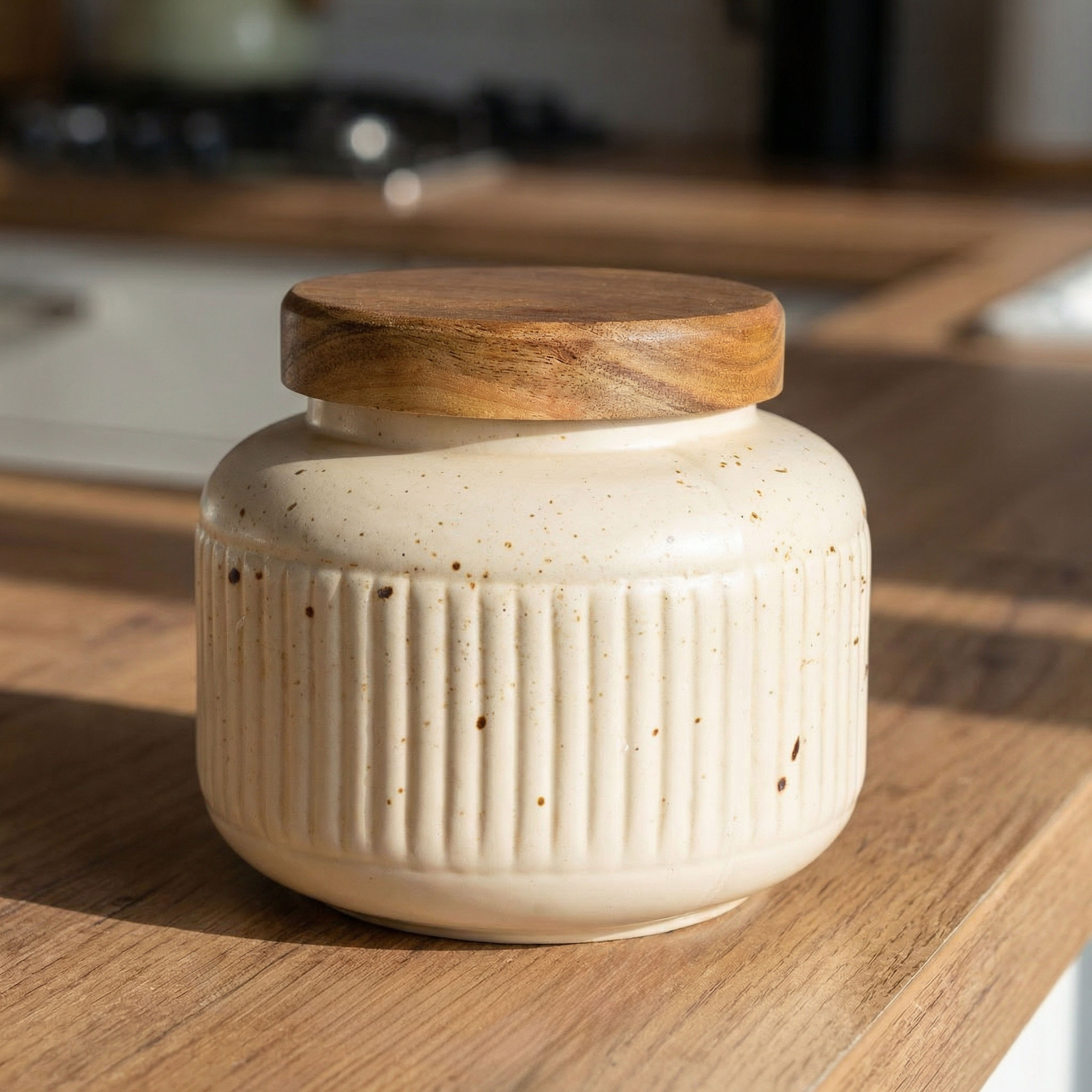 جرة سيراميك منقوشة - 1.5 لتر-hbxhomeware-hbxkitchen-image-1