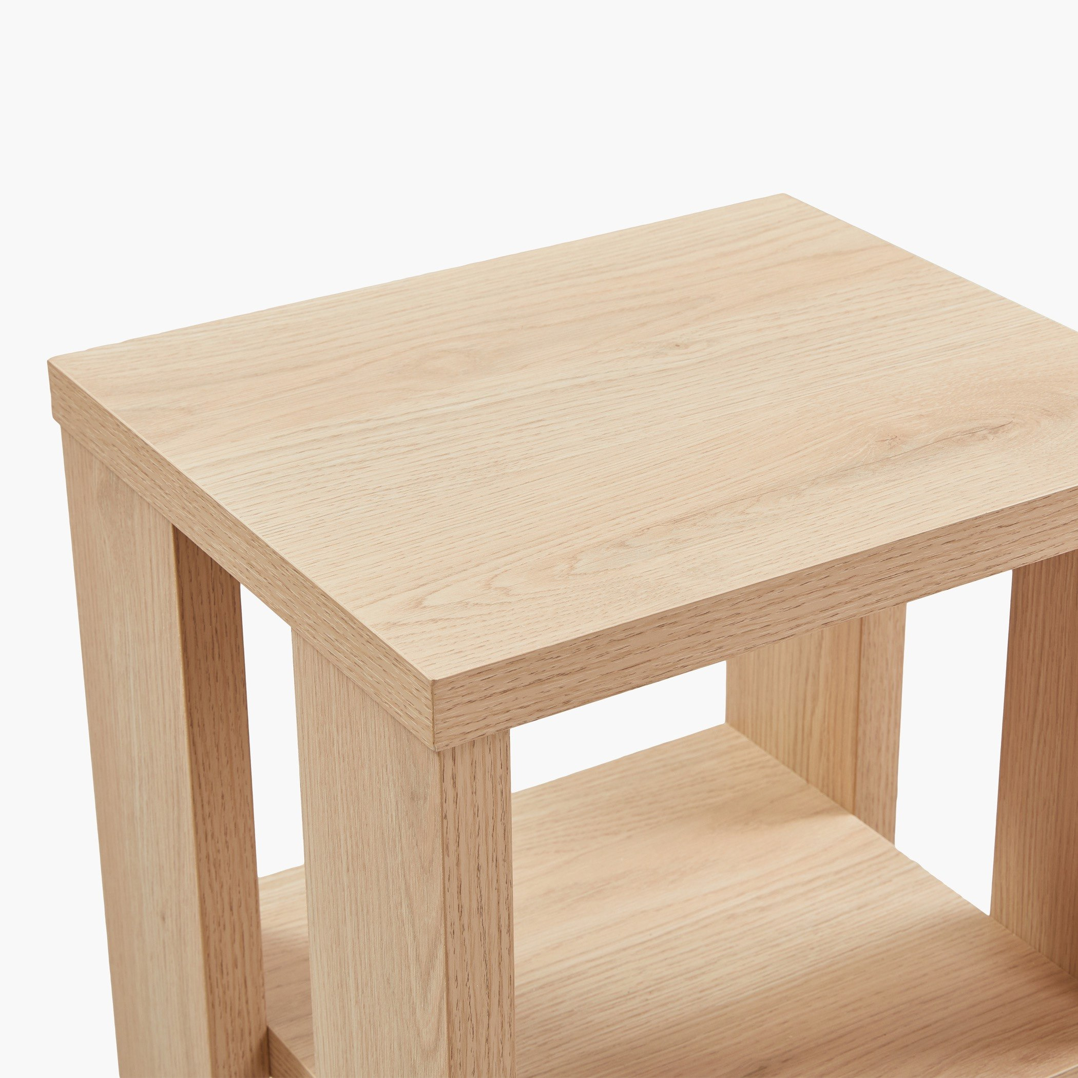 طاولة جانبية من موديوليكس توروس-hbxfurniture-livingroom-endtables-image-4
