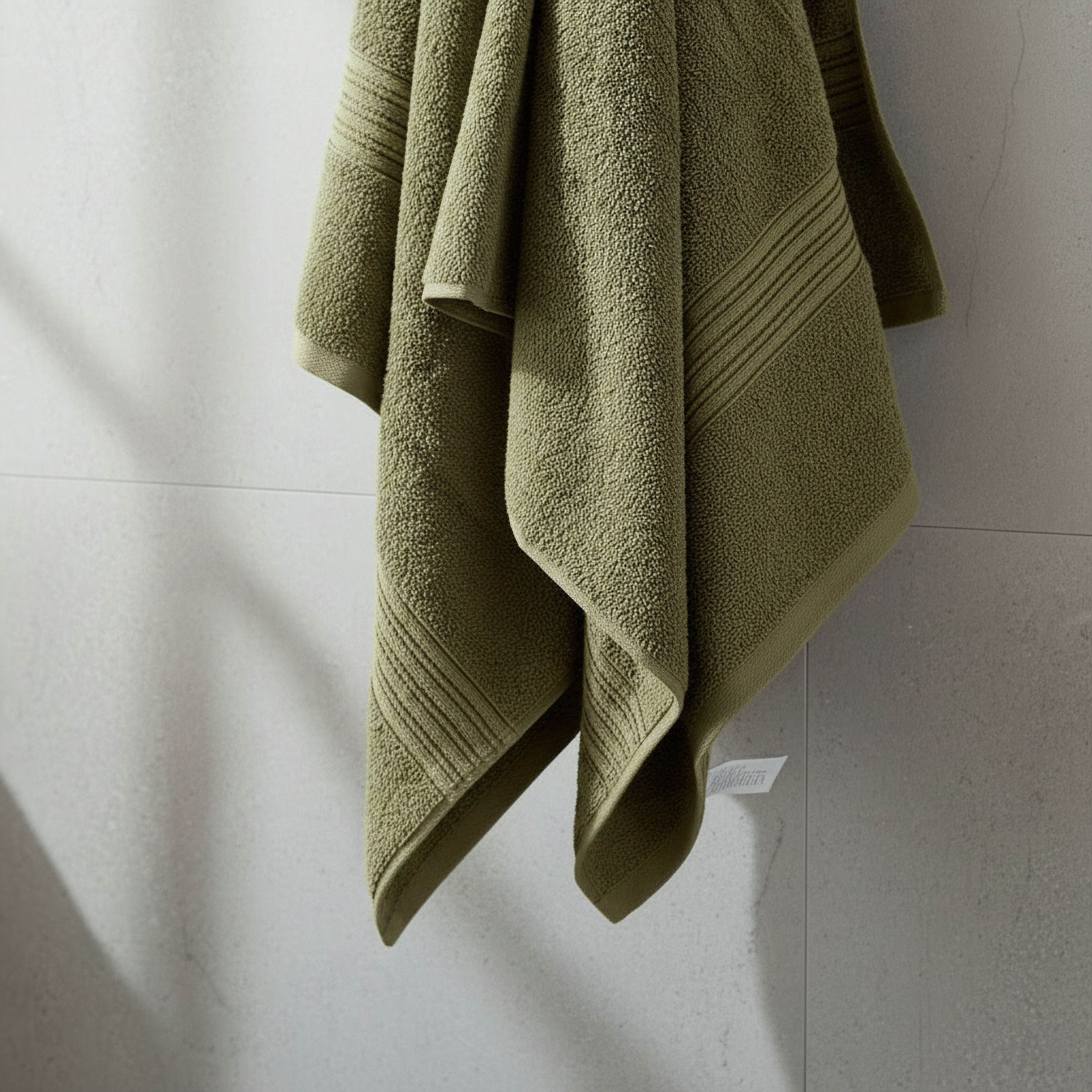 Essential Carded Bath Towel - 70x140 cm-hbxbathroom-bathroomtextiles-image-2