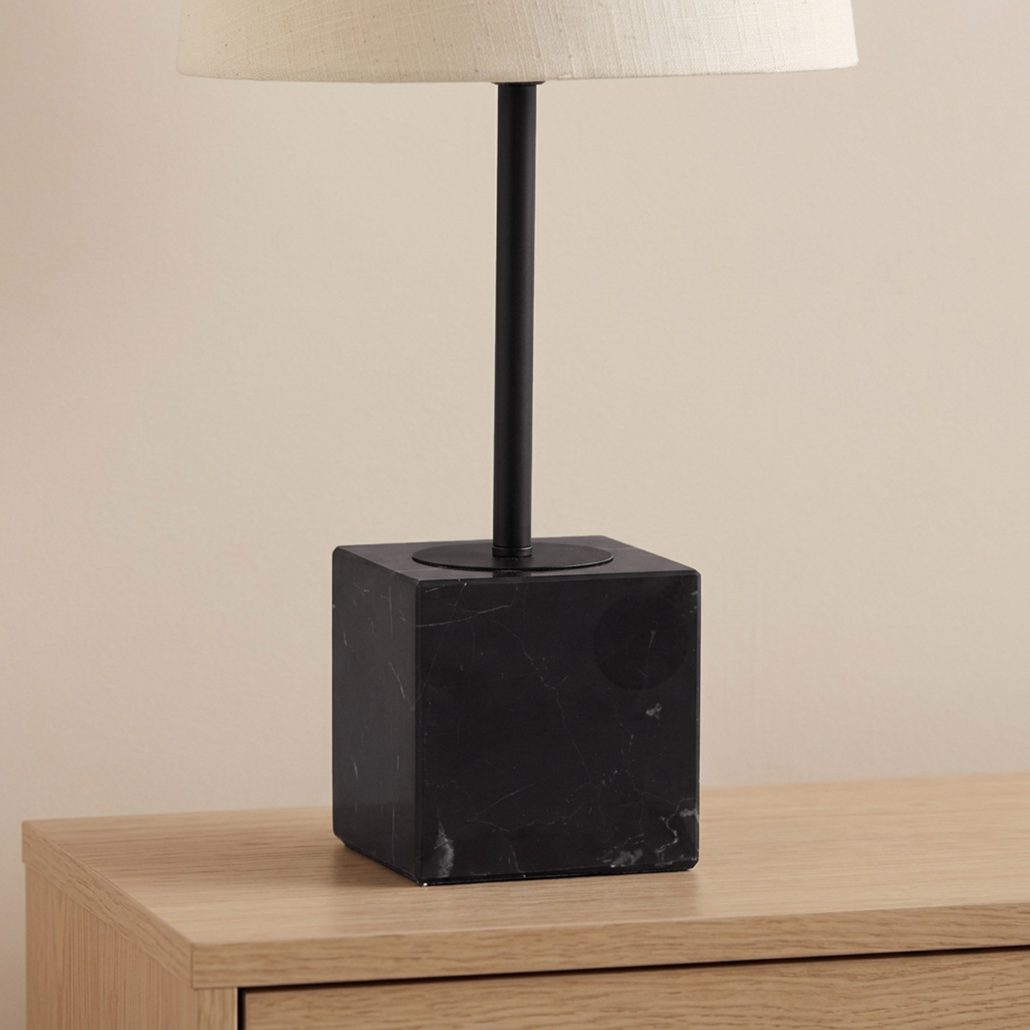 مصباح طاولة رخام وغطاء كتان من كايلان - 30 × 58 سم-hbxlivingroom-lighting-tablelamps-image-4