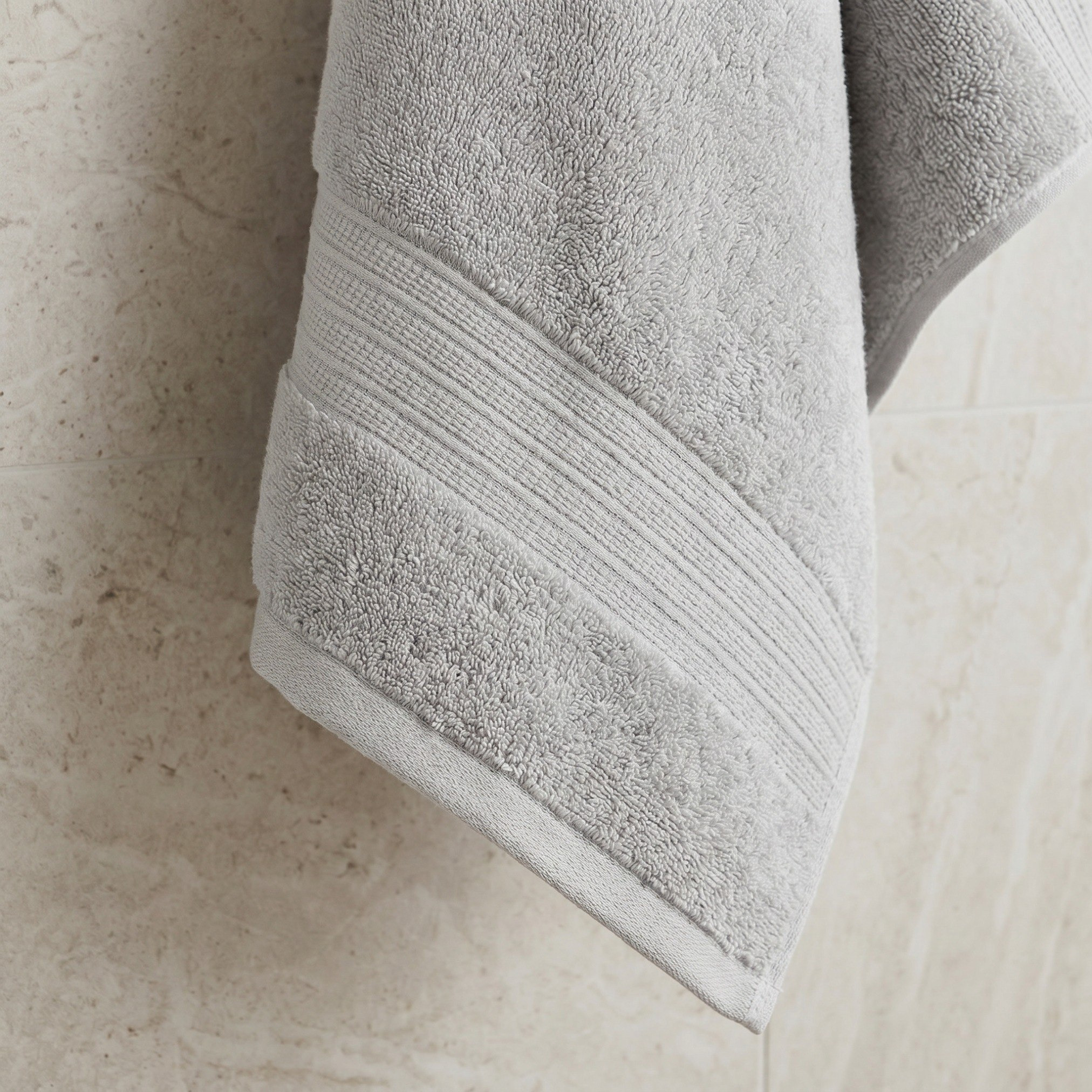Air Rich Fade Resistant Bath Towel - 70x140 cm-hbxbathroom-bathroomtextiles-image-3