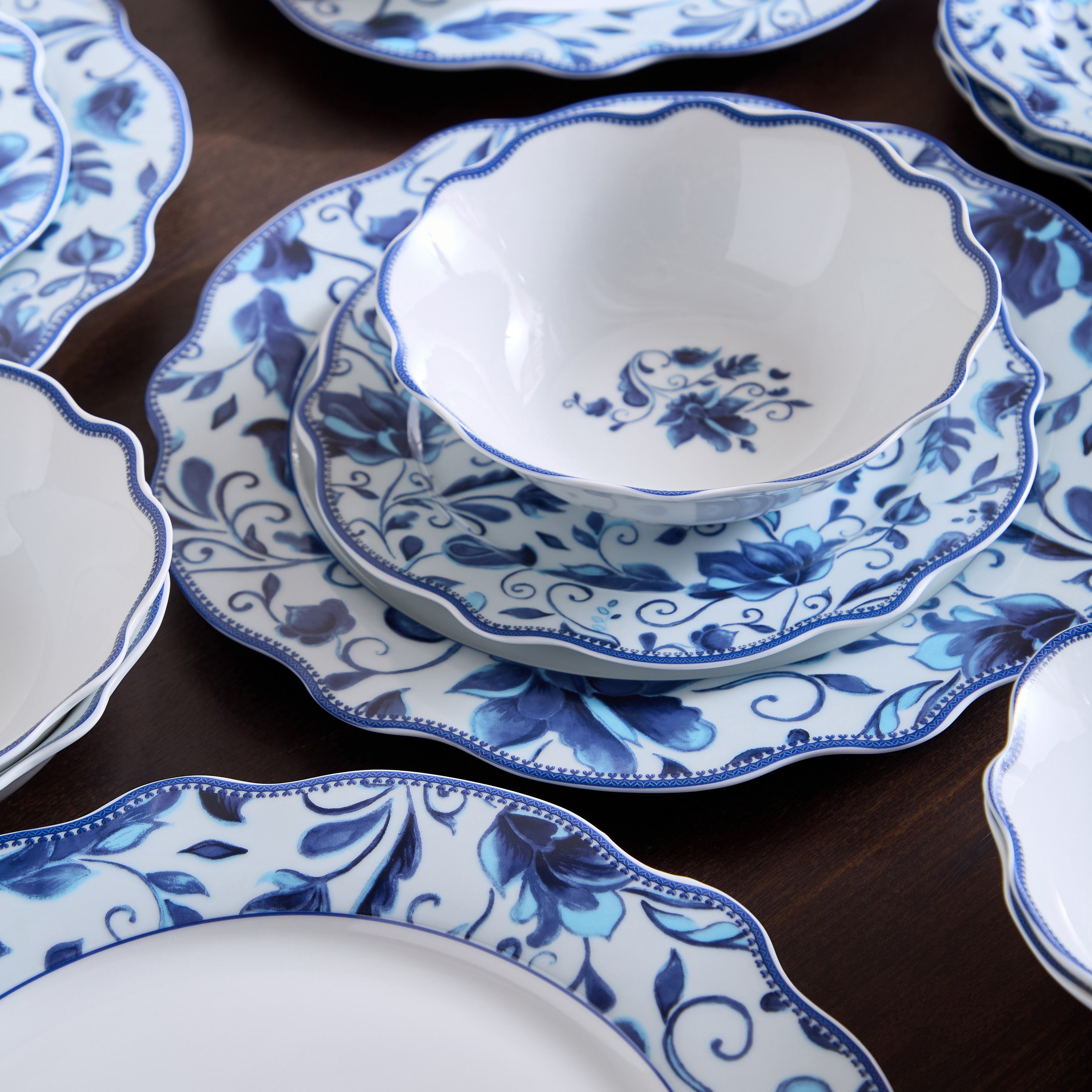 Regalia 18-Piece Porcelain Dinner Set - Serves 6-hbxdiningroom-tabletop-dinnersets-image-3