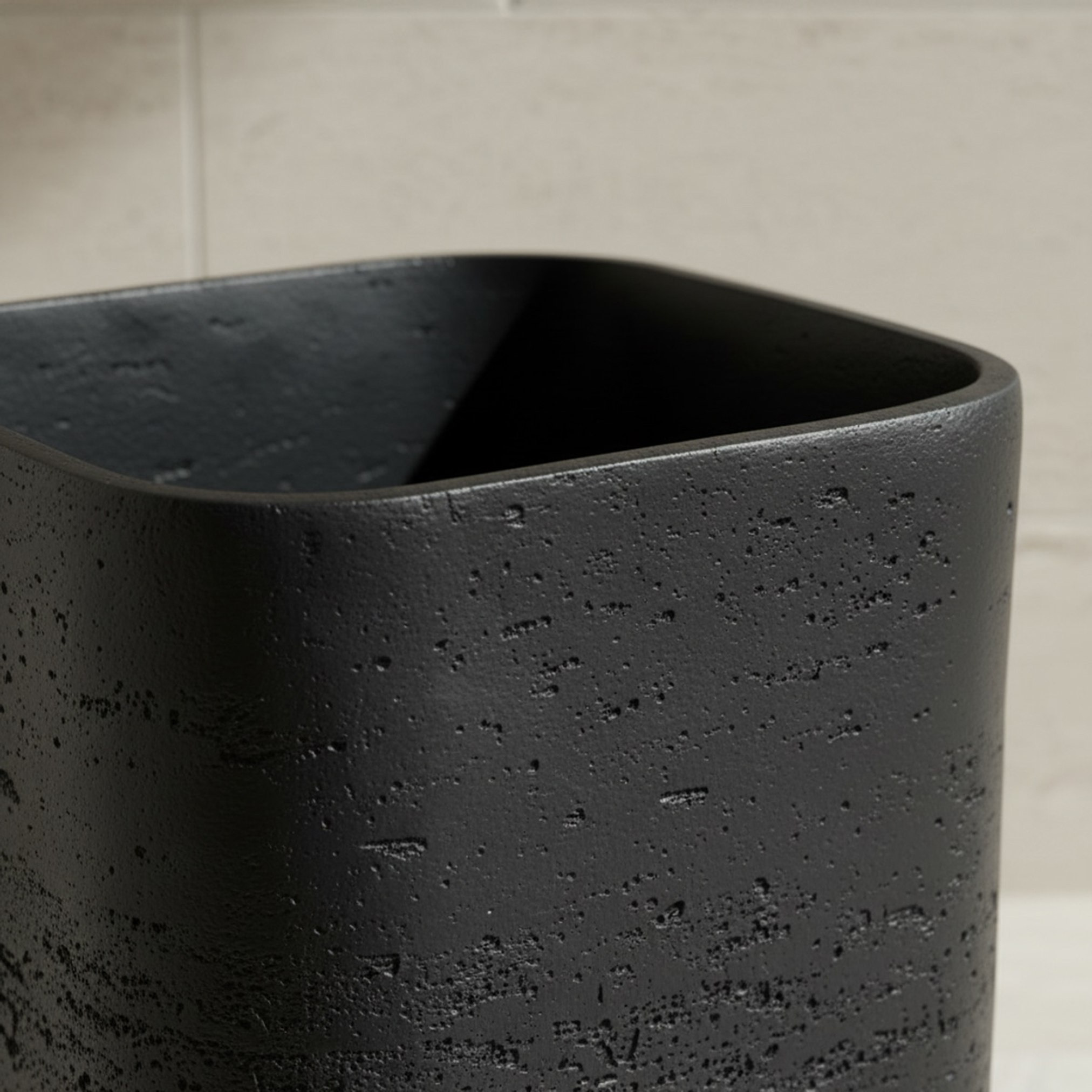 Whyton Saga Resin Waste Bin - 19.5x19.5x24.5 cm-hbxdecorandfurnishings-bathroomaccessories-bathroomsets-image-2