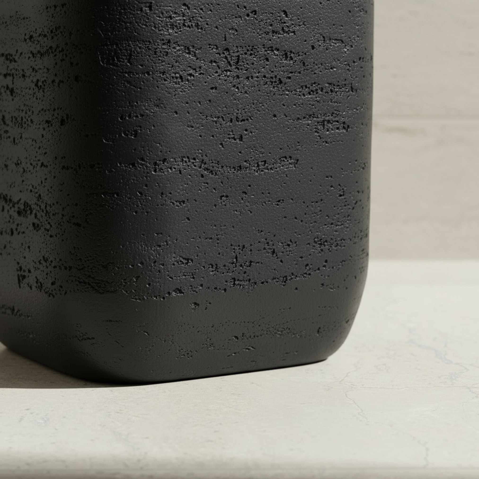 Whyton Saga Resin Waste Bin - 19.5x19.5x24.5 cm-hbxdecorandfurnishings-bathroomaccessories-bathroomsets-image-3