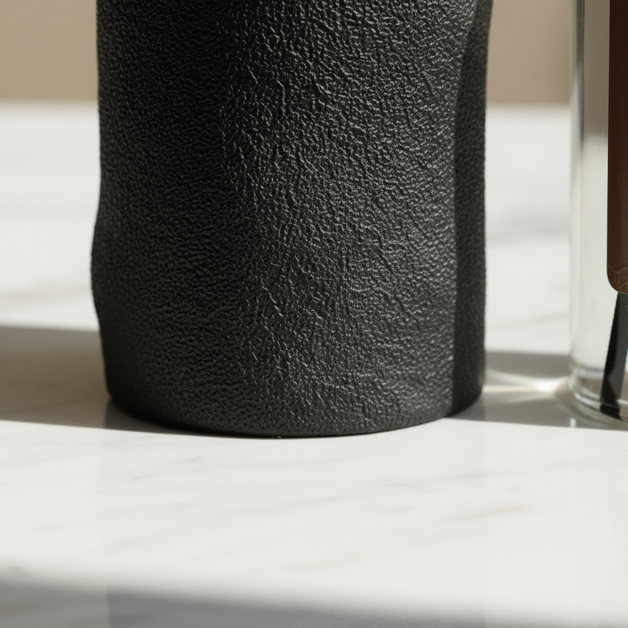 Whyton Saga Resin Reed Difusser - 300 ml-hbxbedroom-homefragrance-diffusers-image-4