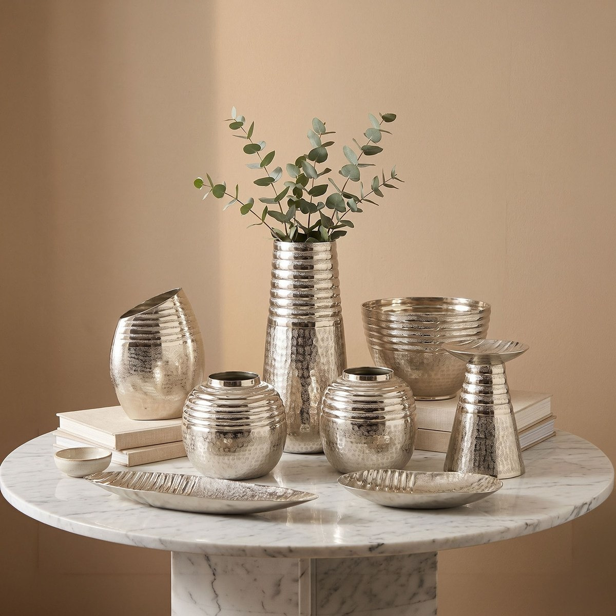 Aurum- Ausie- Elan Decorative Planter - 27x27x20 cm-hbxdecorandfurnishings-homeaccessories-plantersandurns-image-4