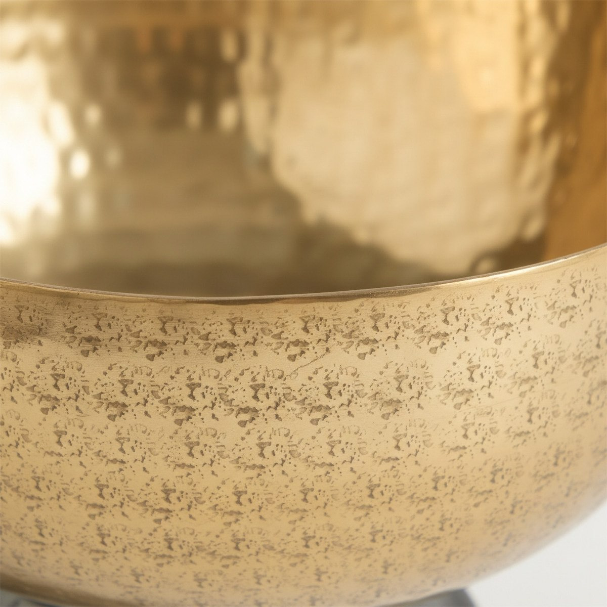 Aurum Ausie Atelier Decorative Footed Bowl - 29x28x19 cm-hbxdecorandfurnishings-homeaccessories-bowls-image-2
