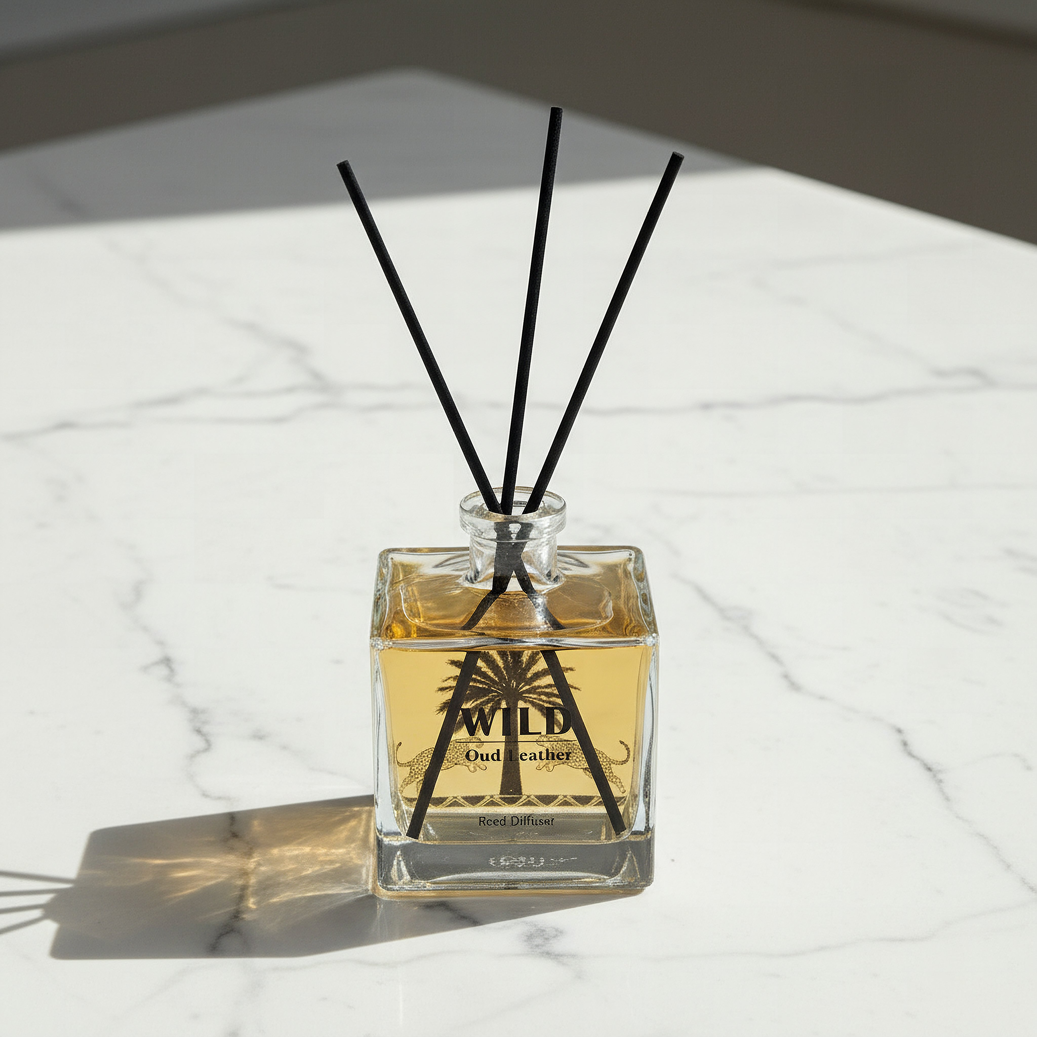 موزّع عطور بريميوم برائحة العود والجلد من رمال - 500 مل-hbxhomeware-hbxdecorandfurnishings-image-1
