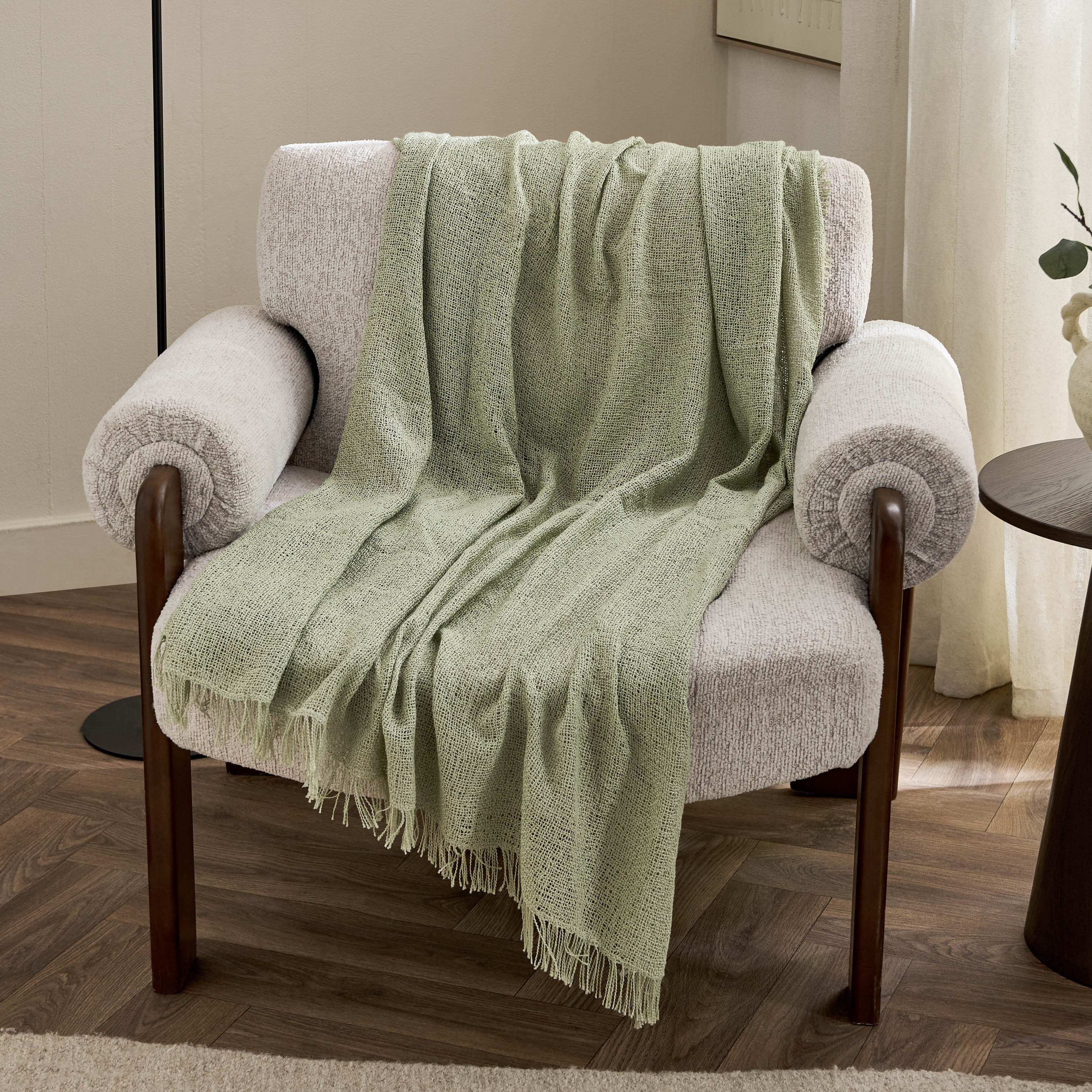 Girga Solid Throw - 130x170 cm-hbxhomeware-hbxbedroom-image-1