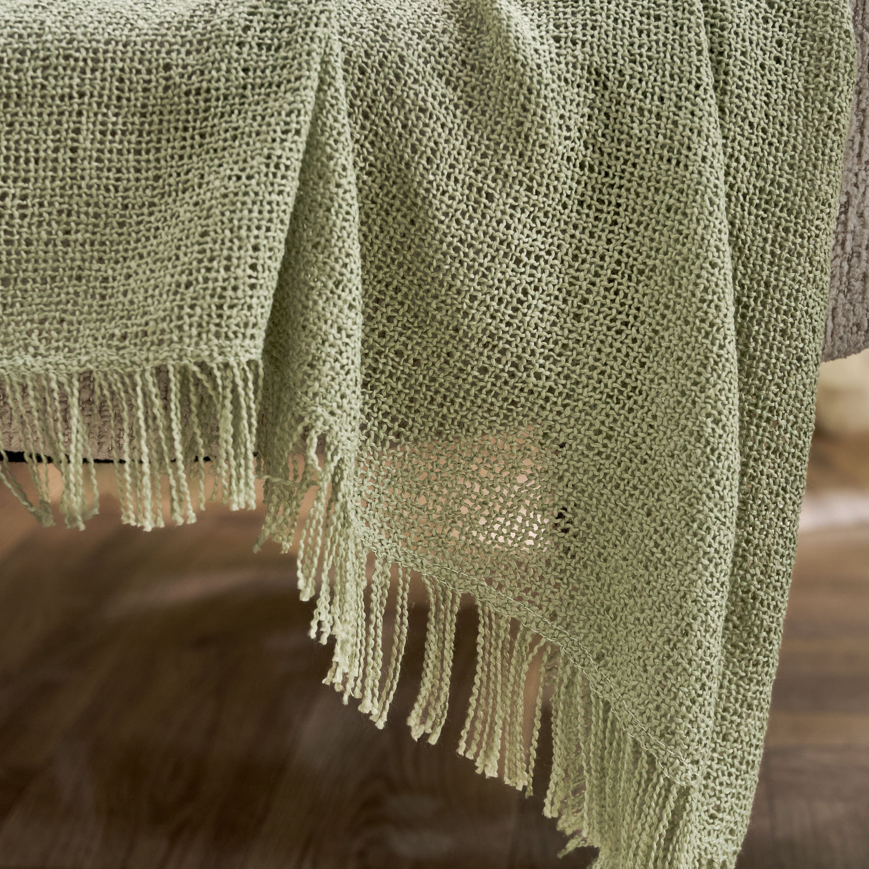 Girga Solid Throw - 130x170 cm-hbxhomeware-hbxbedroom-image-3