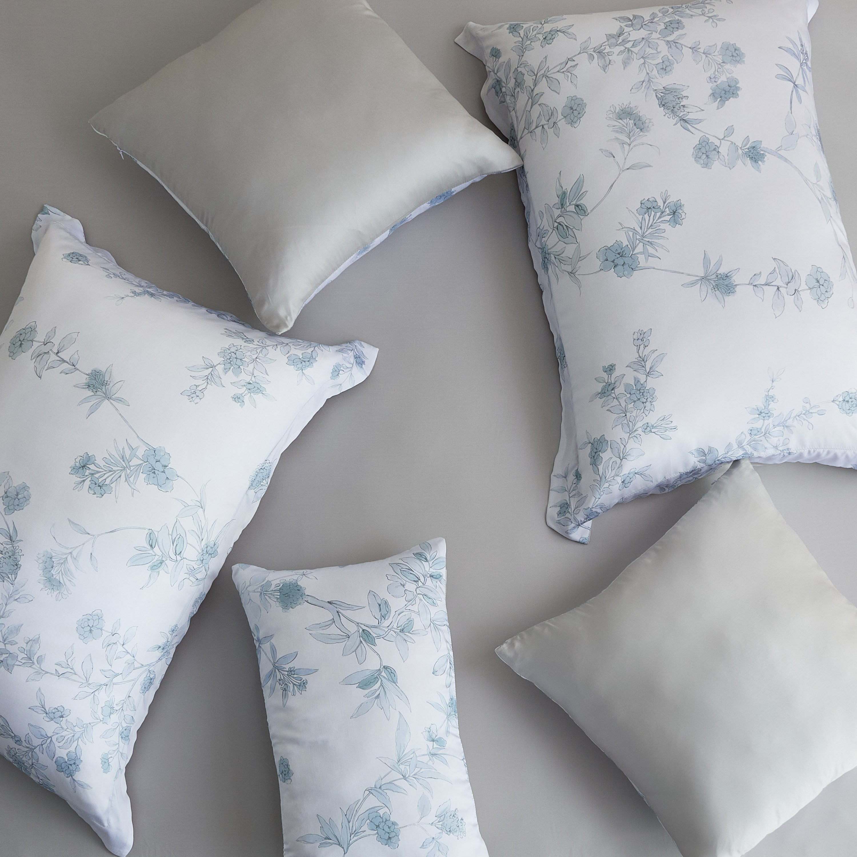 طقم لحاف كينج تنسل 7 قطع بعدد خيوط 300 وطبعات مارفيلا من تنسل بليس - 220x240 سم-hbxhomeware-hbxbedroom-image-6
