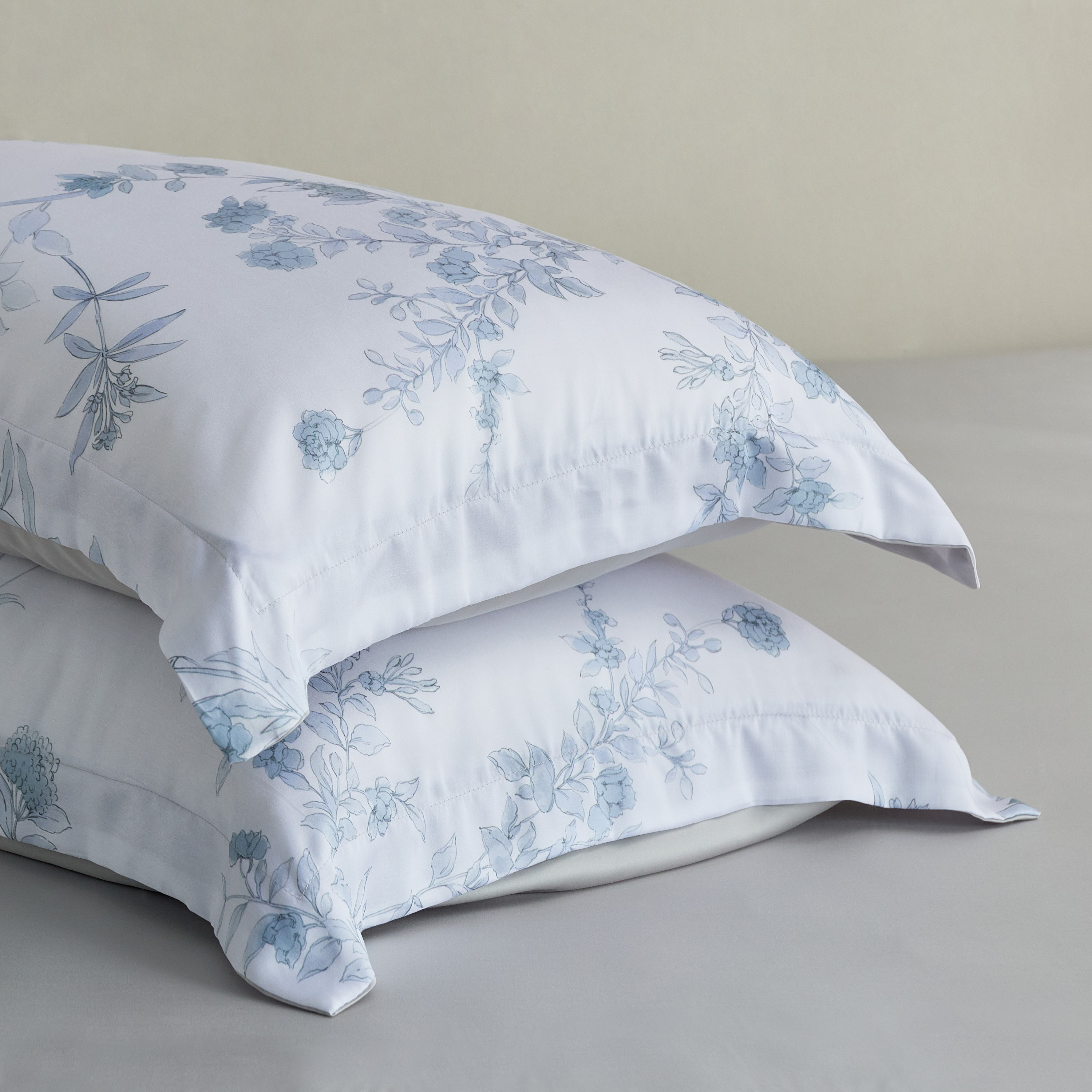 طقم لحاف كينج تنسل 7 قطع بعدد خيوط 300 وطبعات مارفيلا من تنسل بليس - 220x240 سم-hbxhomeware-hbxbedroom-image-7