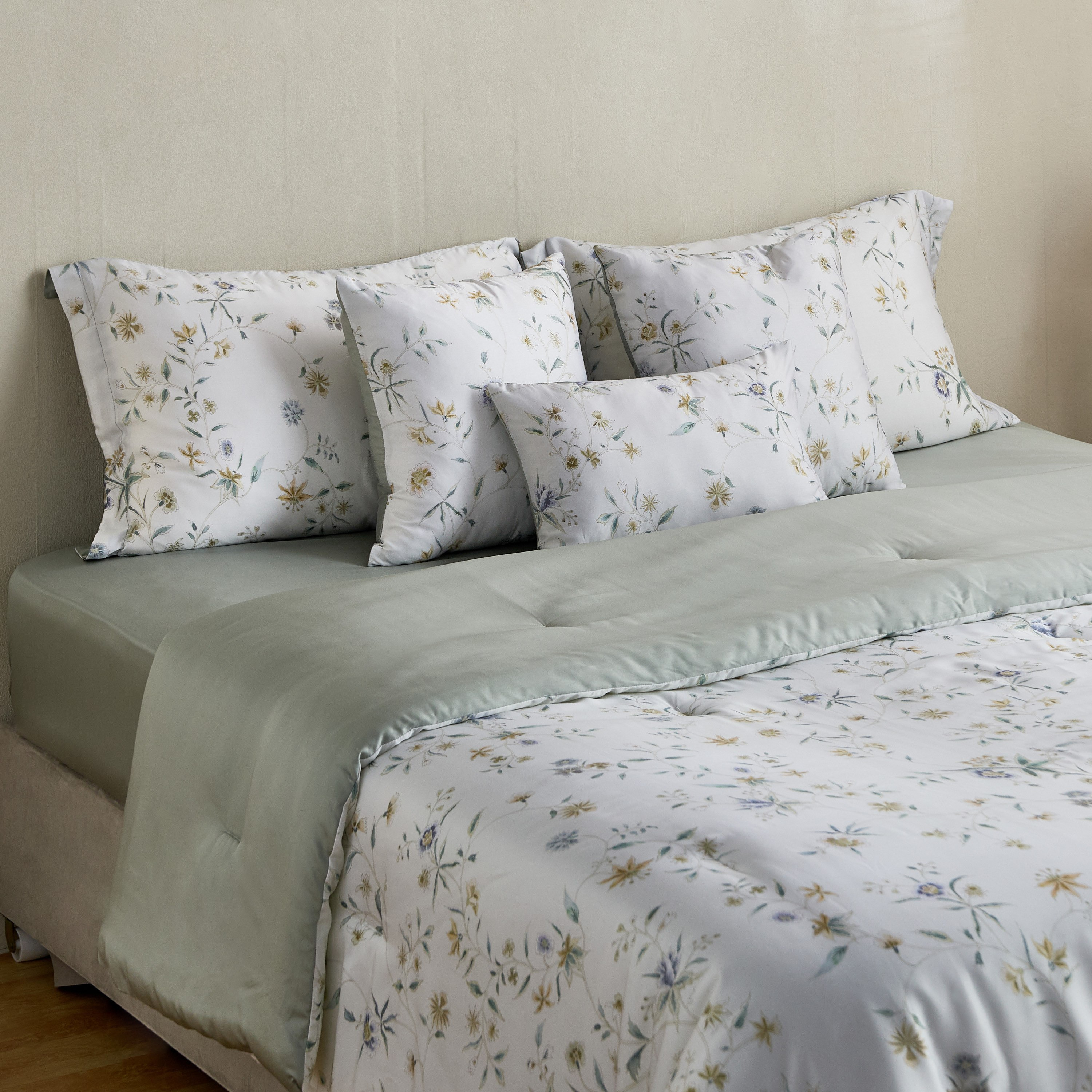 Tencelbliss 7-Piece 300 Thread Count Tencel Petaline King BIAB Set - 220x240 cm-hbxhomeware-hbxbedroom-image-1