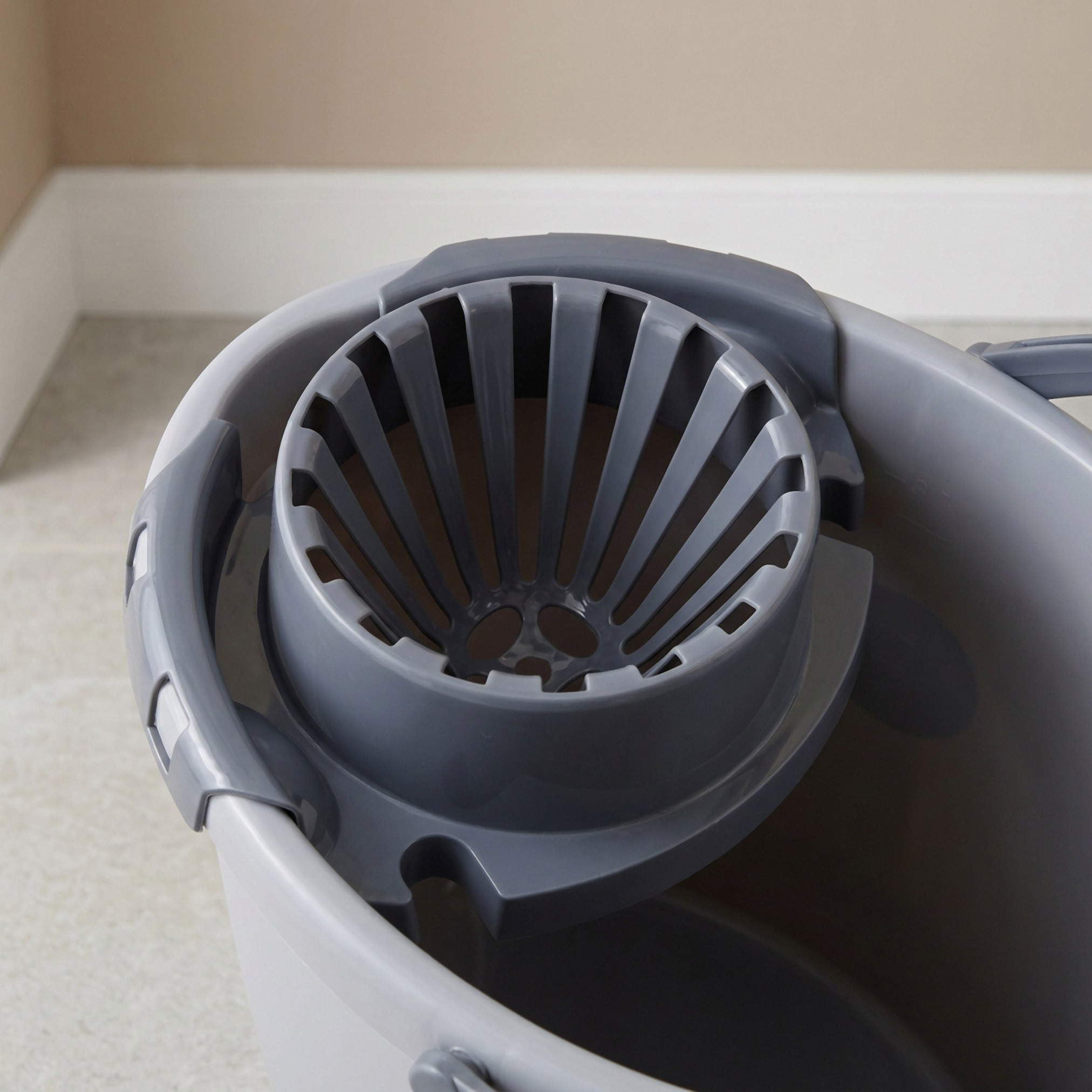 Primo Mop Bucket with Wringer - 36x29.5x30.5 cm-hbxbathroom-laundry-cleaningaccessories-image-2