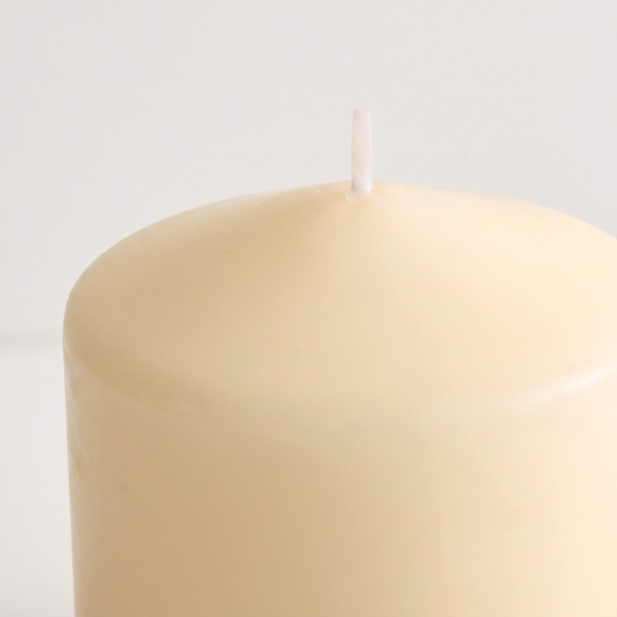 Luna Small Unscented Pillar Votive Candle - 8x7.5 cm-hbxdiningroom-decorandaccessories-candles-image-3