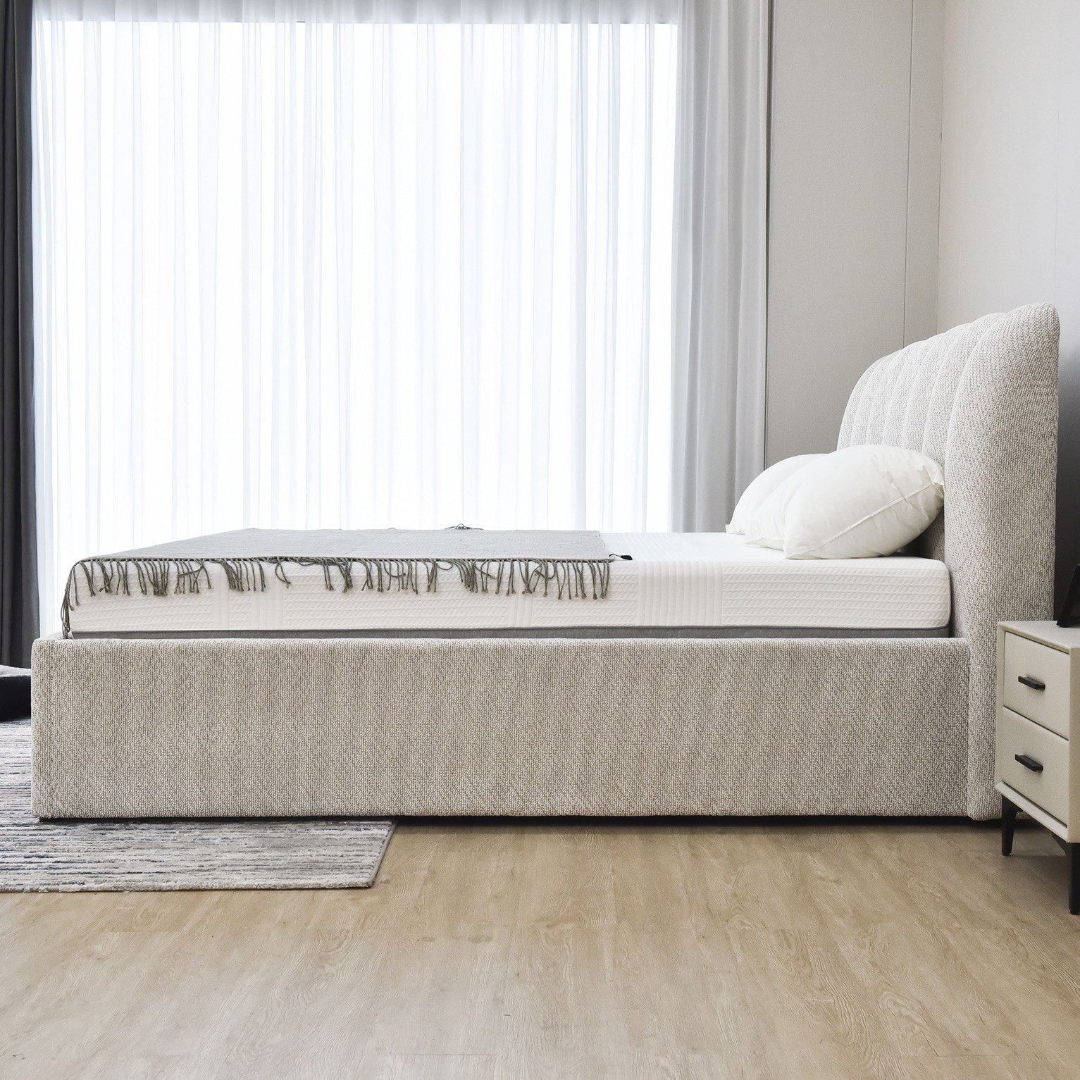 سرير منجد مقاس كينج ألفريسكو من هامبورج - 180x200 سم-hbxfurniture-bedsandbedsets-beds-king-image-8