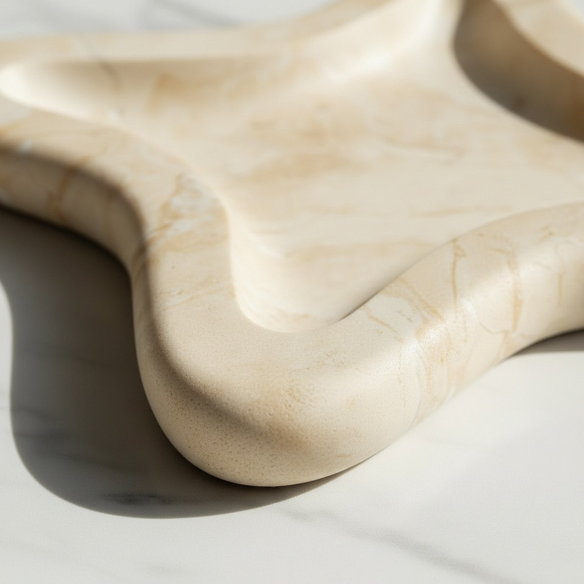 صينية ريزن للزينة من فريسكّو إيكلا - 32×23.5×2.5 سم-hbxhomeware-hbxdecorandfurnishings-image-2