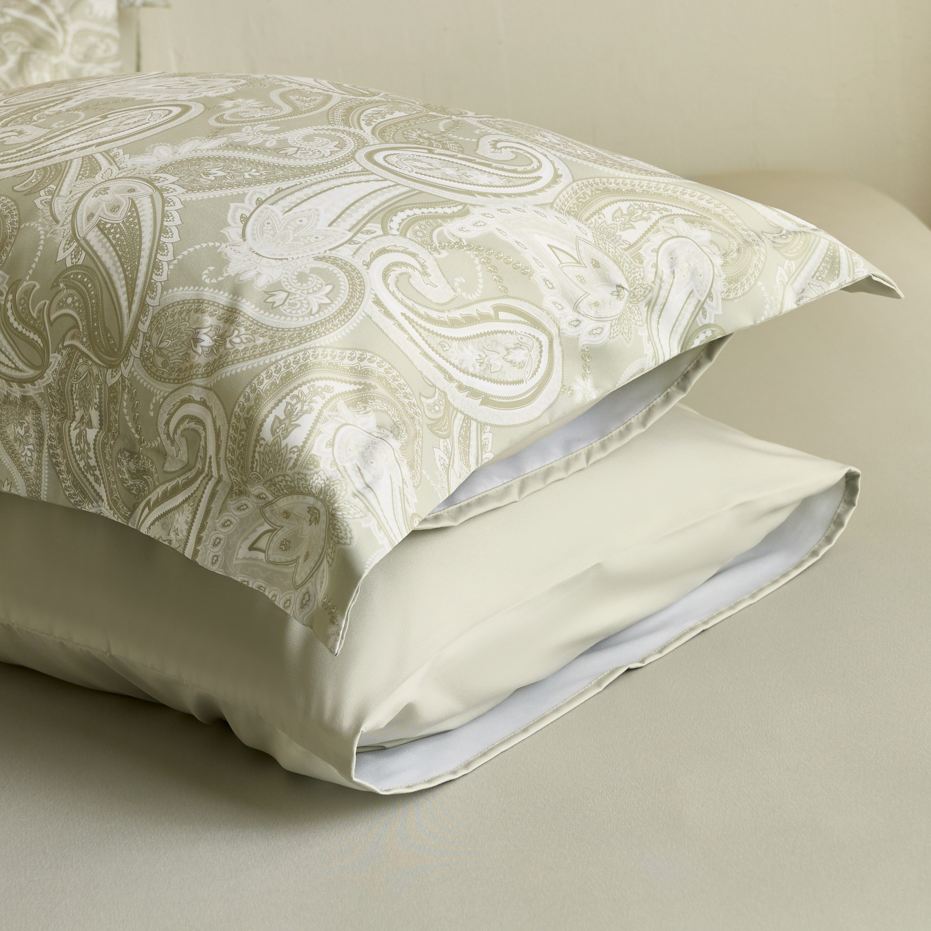 Hampton Paisley Microfiber Printed BIAB 6-Piece Super King Comforter Set - 240x260 cm-hbxhomeware-hbxbedroom-image-6