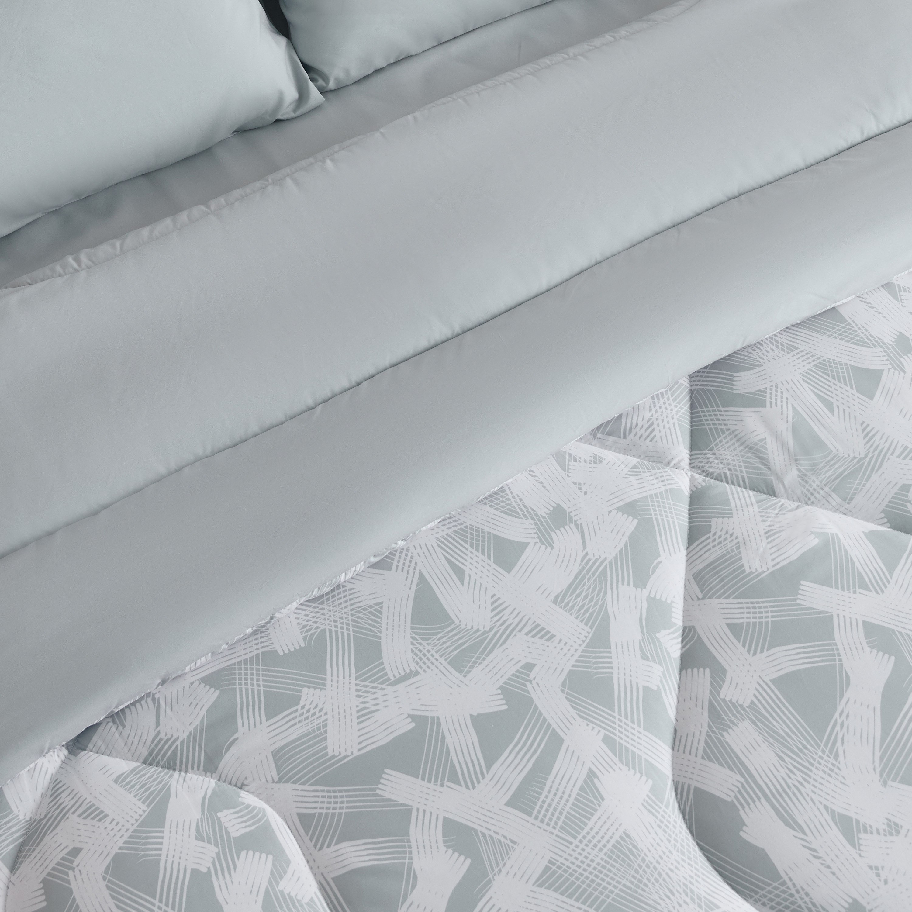 Hampton 6-Piece Overlay Microfiber Printed BIAB King Comforter Set - 220x240 cm-hbxhomeware-hbxbedroom-image-4
