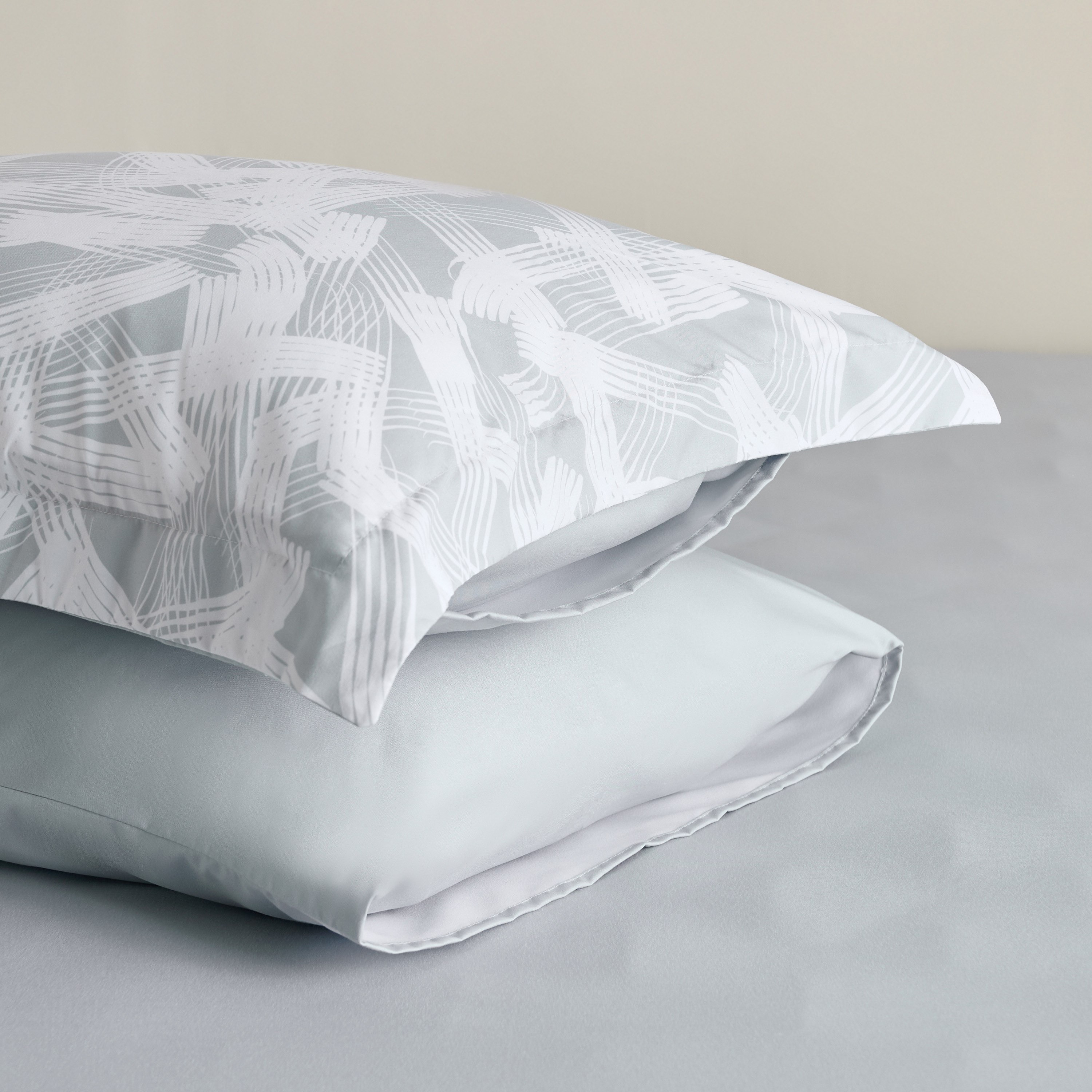 Hampton 6-Piece Overlay Microfiber Printed BIAB King Comforter Set - 220x240 cm-hbxhomeware-hbxbedroom-image-6