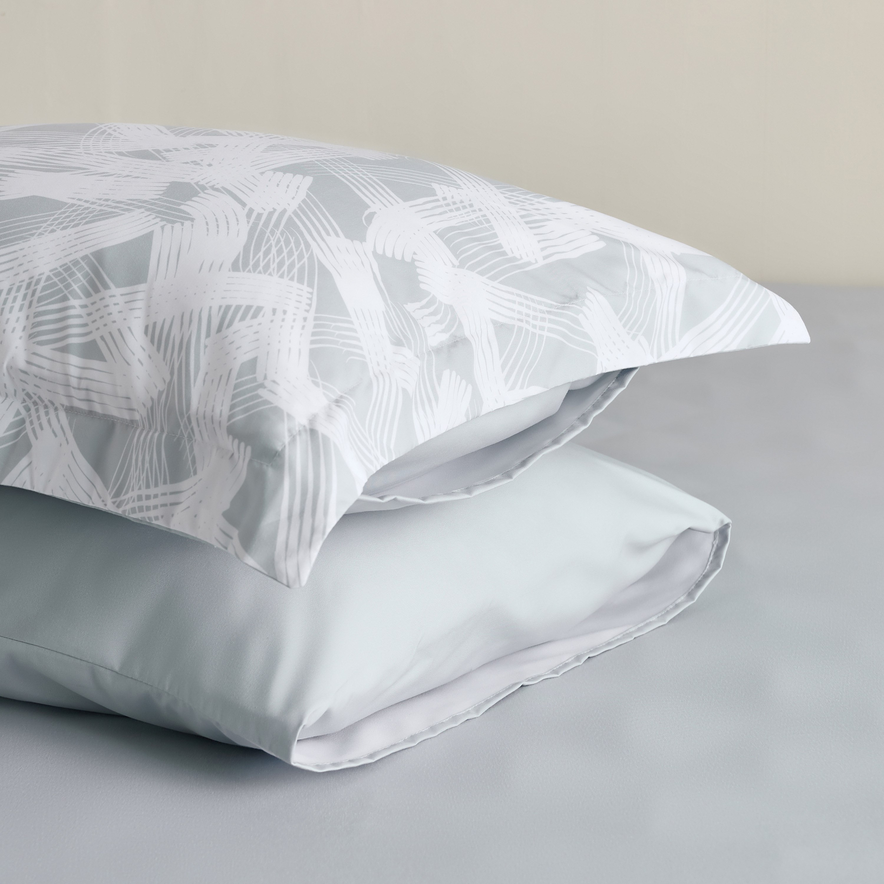 Hampton 6-Piece Overlay Microfiber Printed BIAB Super King Comforter Set - 240x260 cm-hbxhomeware-hbxbedroom-image-6