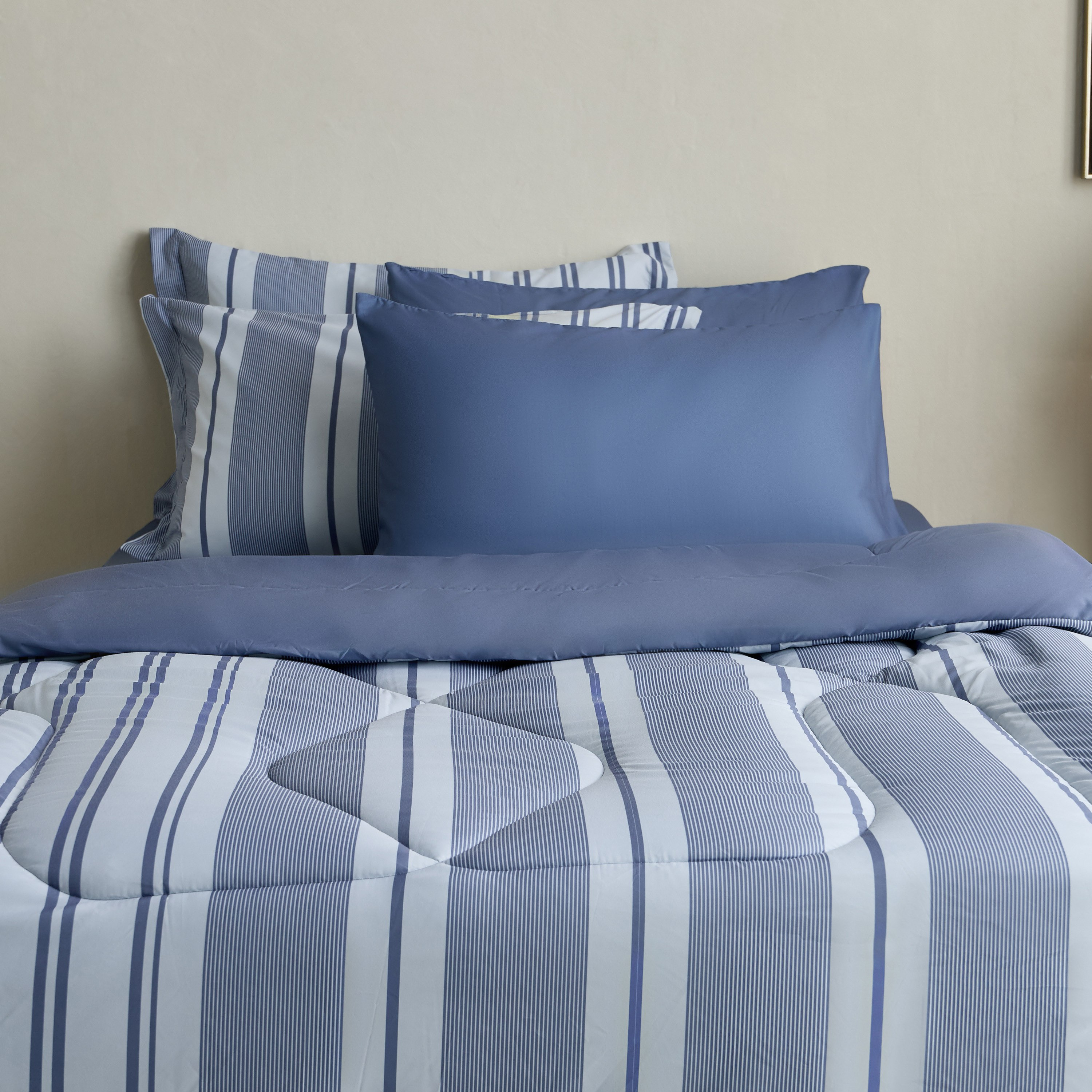 طقم لحاف توين بايب من الألياف الدقيقة بطبعات مخططة 6 قطع من هامبتون - 160x240 سم-hbxhomeware-hbxbedroom-image-2
