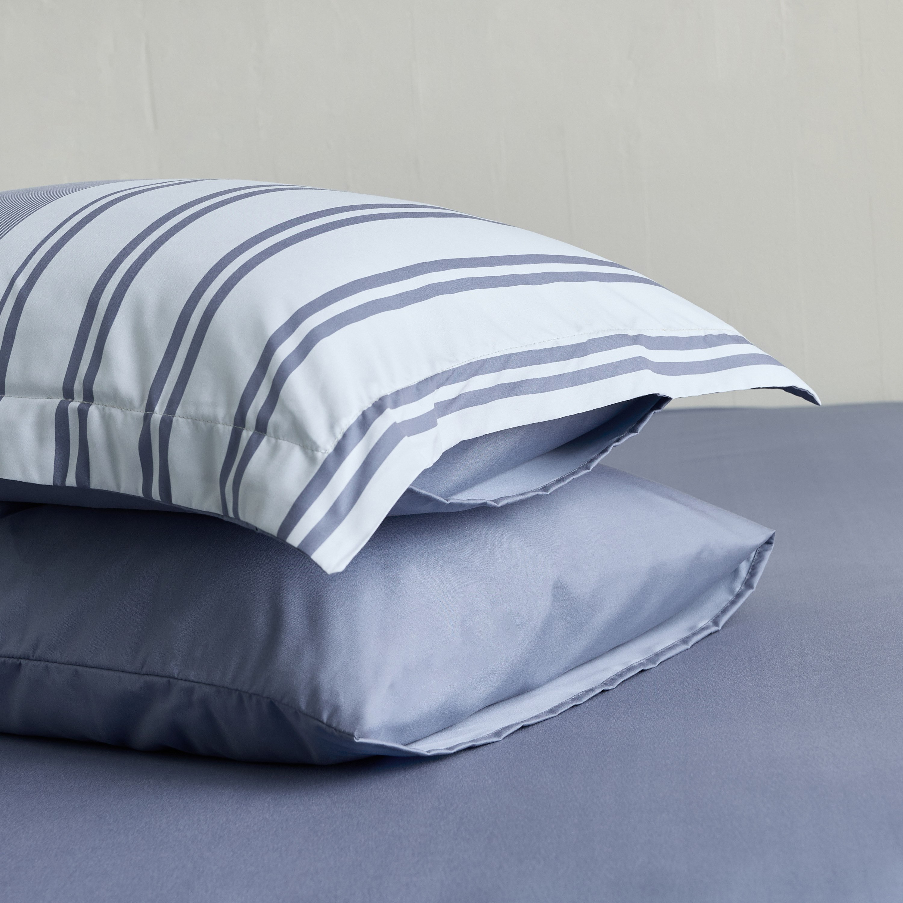 طقم لحاف ألياف دقيقة مقاس كينج مقلم 6 قطع بطبعات من هامبتون - 220x240 سم-hbxhomeware-hbxbedroom-image-6
