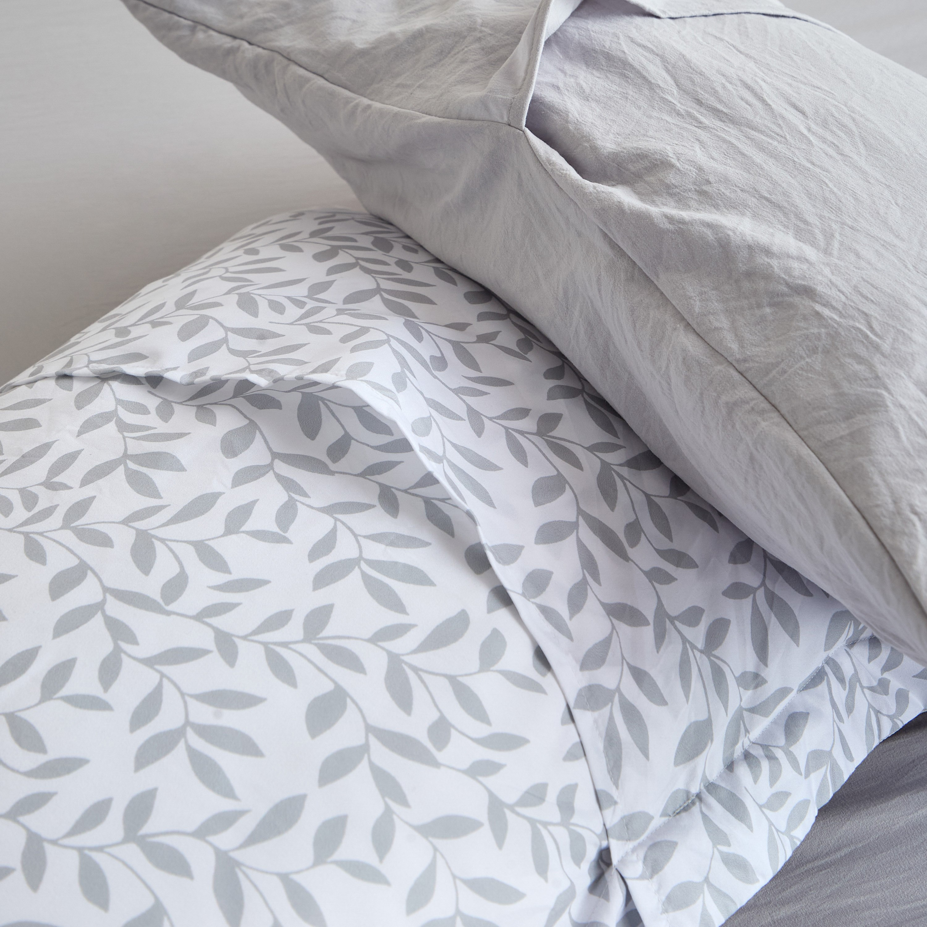 Braxton 6-Piece Seersucker Super King BIAB Comforter Set - 240x260 cm-hbxhomeware-hbxbedroom-image-8