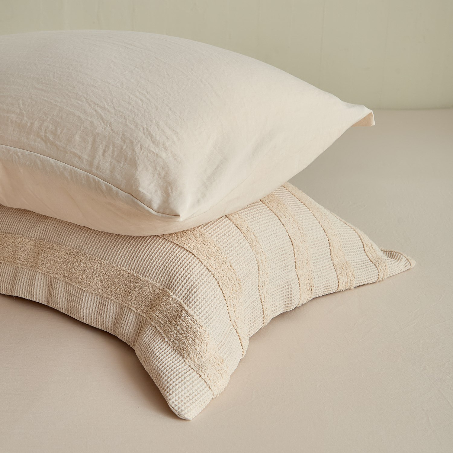 طقم لحاف جاكار مقاس كينج 7 قطع بنسيج وافل بارز من براكستون - 220×240 سم-hbxhomeware-hbxbedroom-image-7