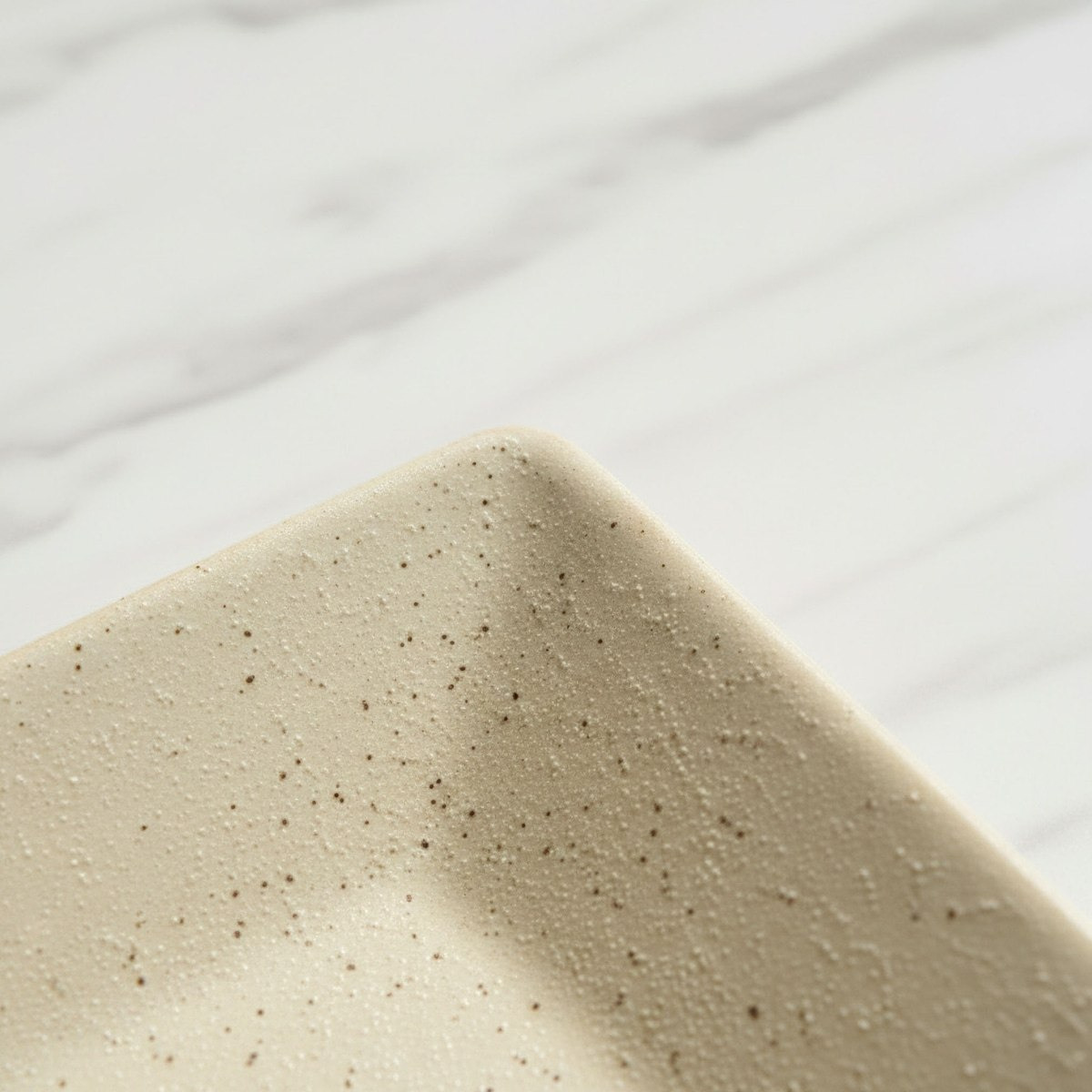 Umber Sansa Riwaq Ceramic Decorative Platter - 28.5x12.5x3 cm-hbxhomeware-hbxdecorandfurnishings-image-2