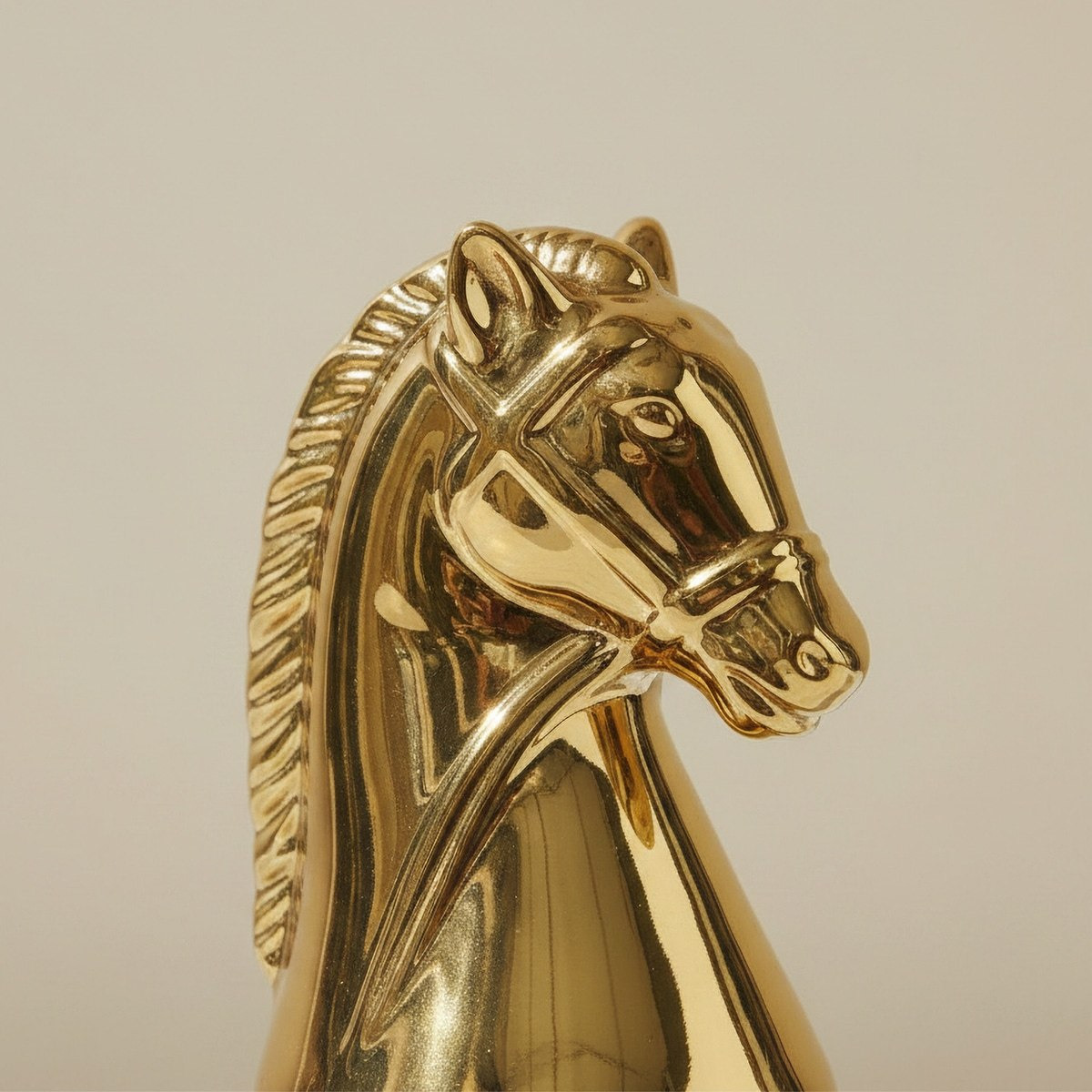Aurum Sansa Dune Ceramic Decorative Knight Chess - 12x12x29.5 cm-hbxhomeware-homedecor-figurinesandornaments-image-2