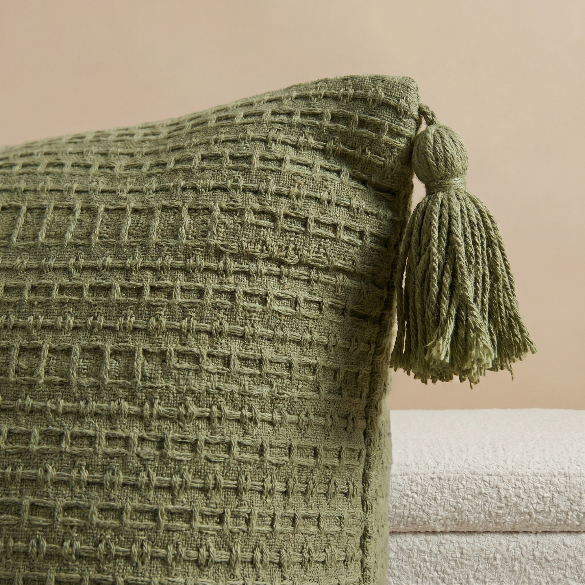طقم وسائد قطن وافل قطعتين دوما من كوزي ديو - 50x50 سم-hbxlivingroom-furnishings-cushionsandcovers-filledcushions-image-2