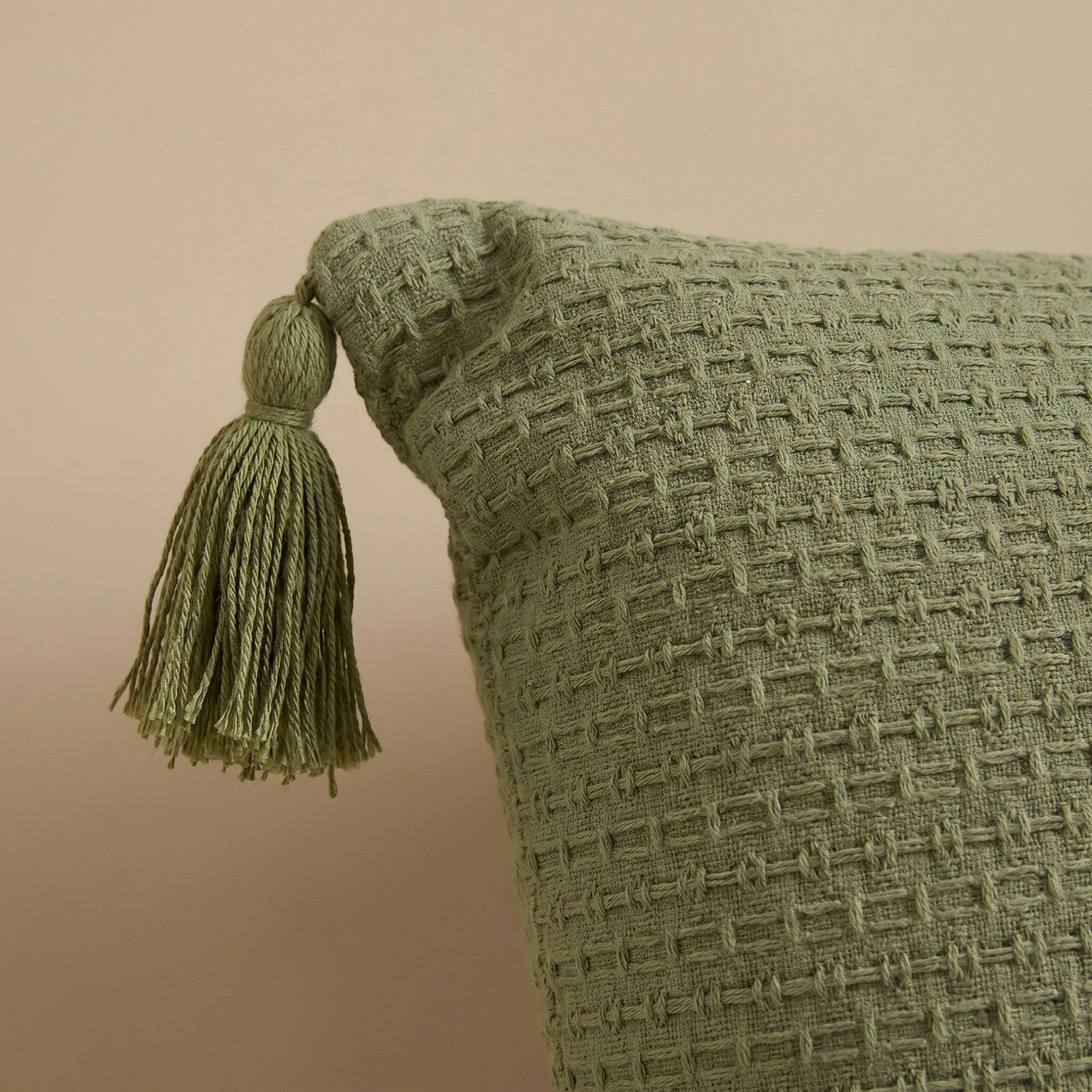 طقم وسائد قطن وافل قطعتين دوما من كوزي ديو - 50x50 سم-hbxlivingroom-furnishings-cushionsandcovers-filledcushions-image-3