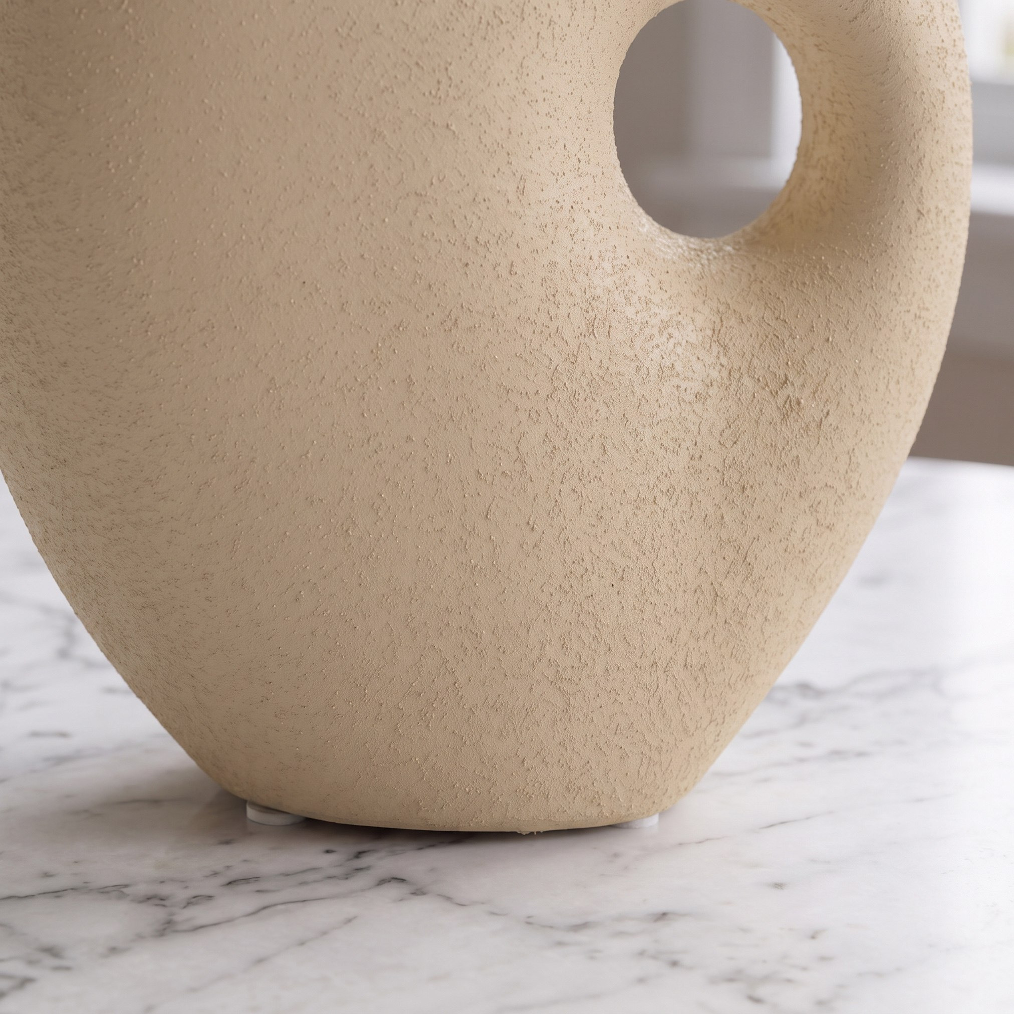 Audrey-Madison Ceramic Irregular Donut Decorative Vase - 20.5x7x22 cm-hbxbedroom-decorandaccessories-vases-image-3