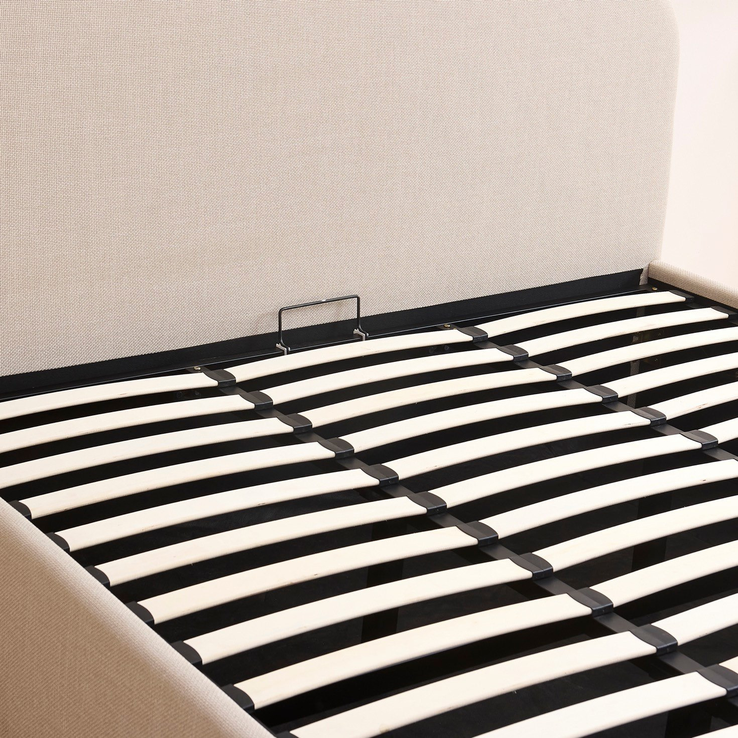 Nordica Callista Hydraulic Storage Upholstered King Bed - 180x200 cm-hbxfurniture-bedsandbedsets-beds-king-image-4