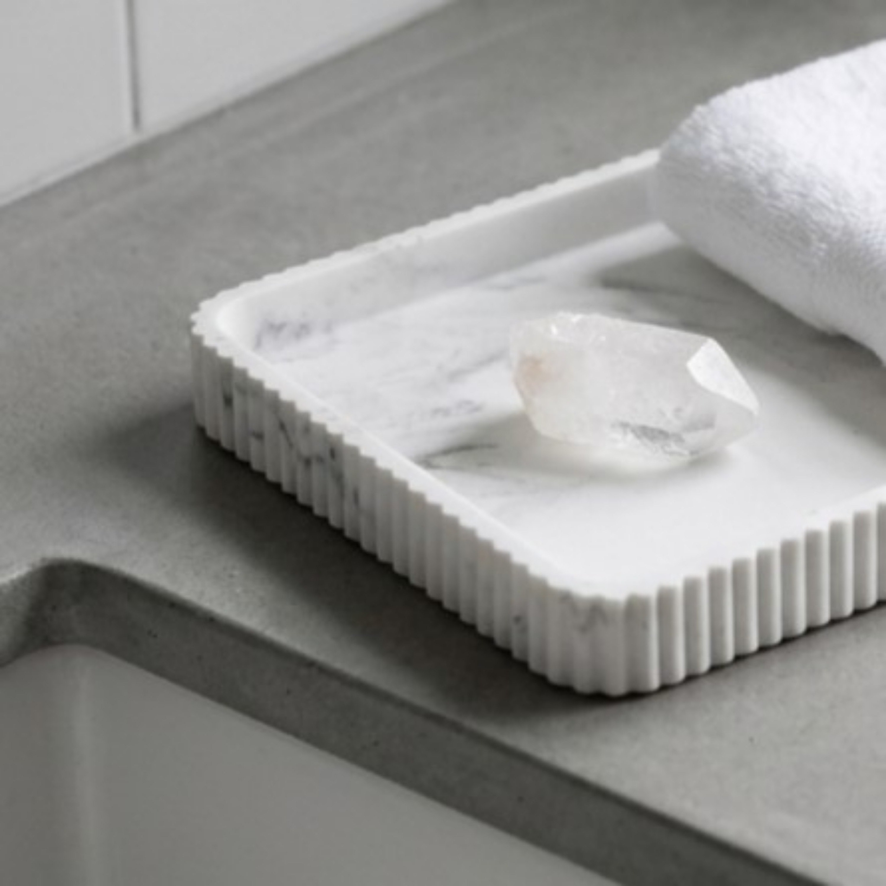 Arctic Resin Towel Tray-hbxhomeware-hbxbathroom-image-2