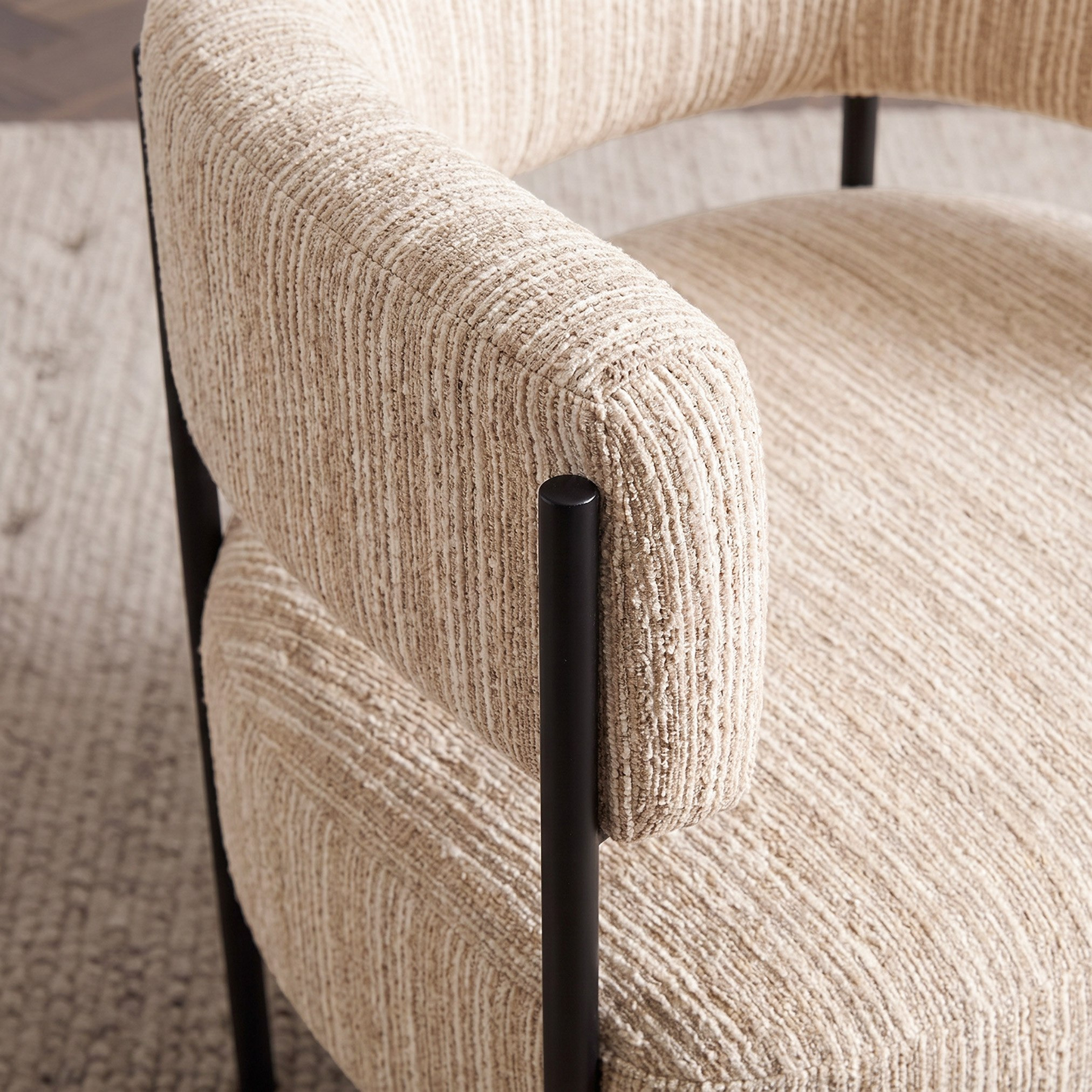 Larache Fabric Accent Chair-hbxlivingroom-sofasandarmchairs-easychairs-image-3