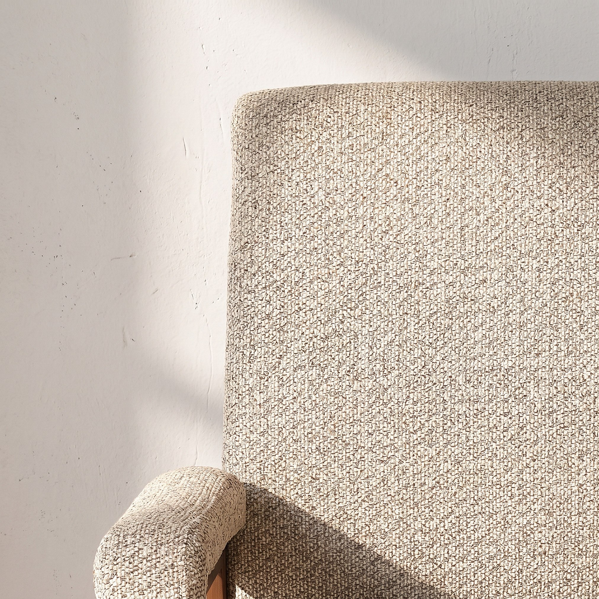 Sonder Fabric Accent Chair with Cushioned Arm-hbxlivingroom-sofasandarmchairs-easychairs-image-3